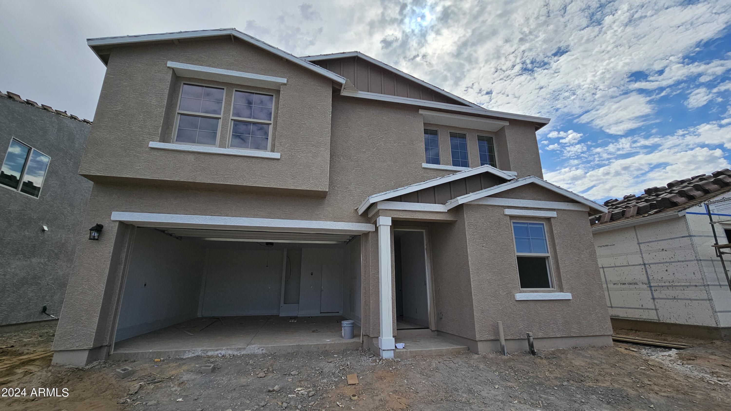 37599 N CAVERN Way
