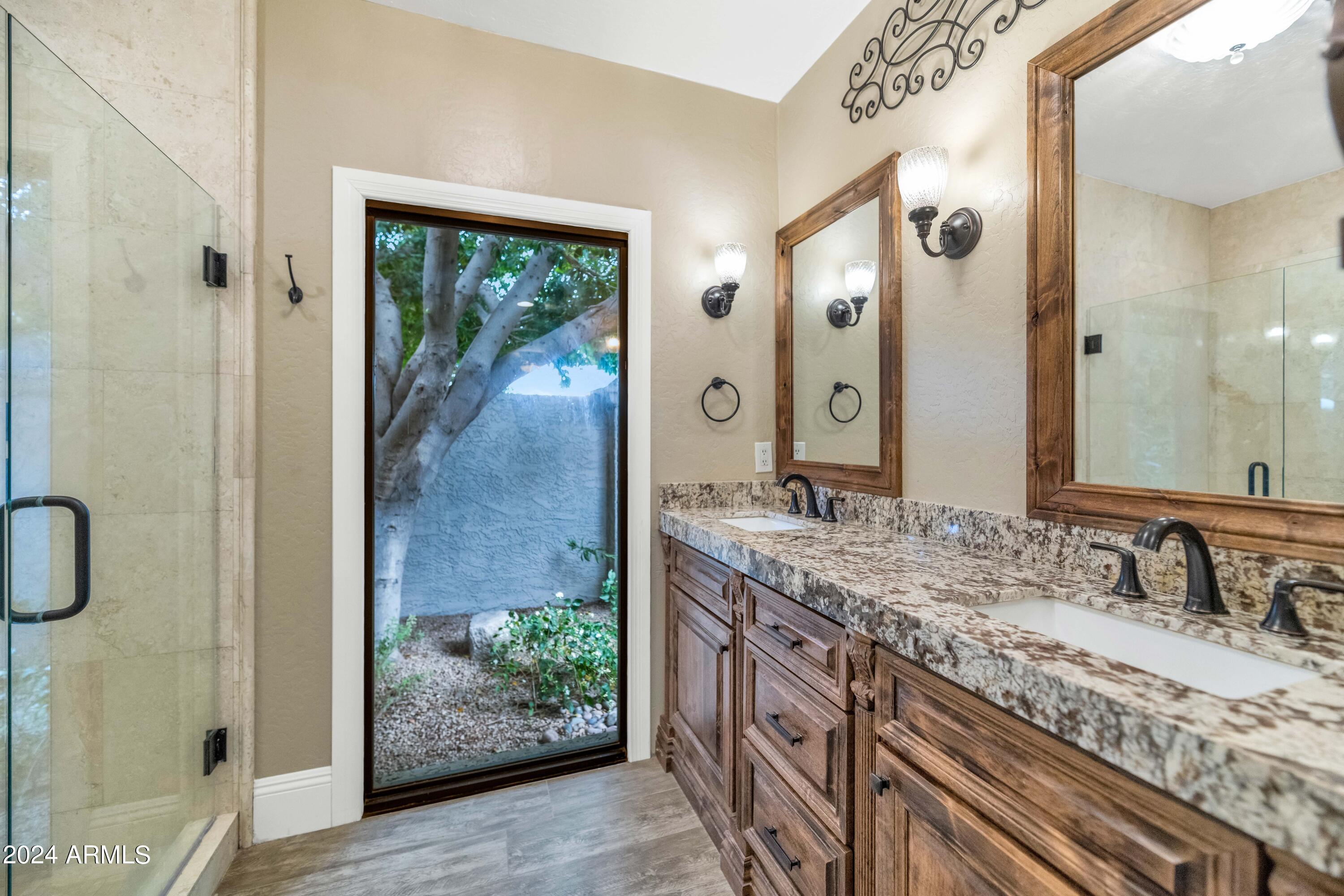 8501 N 84TH Place