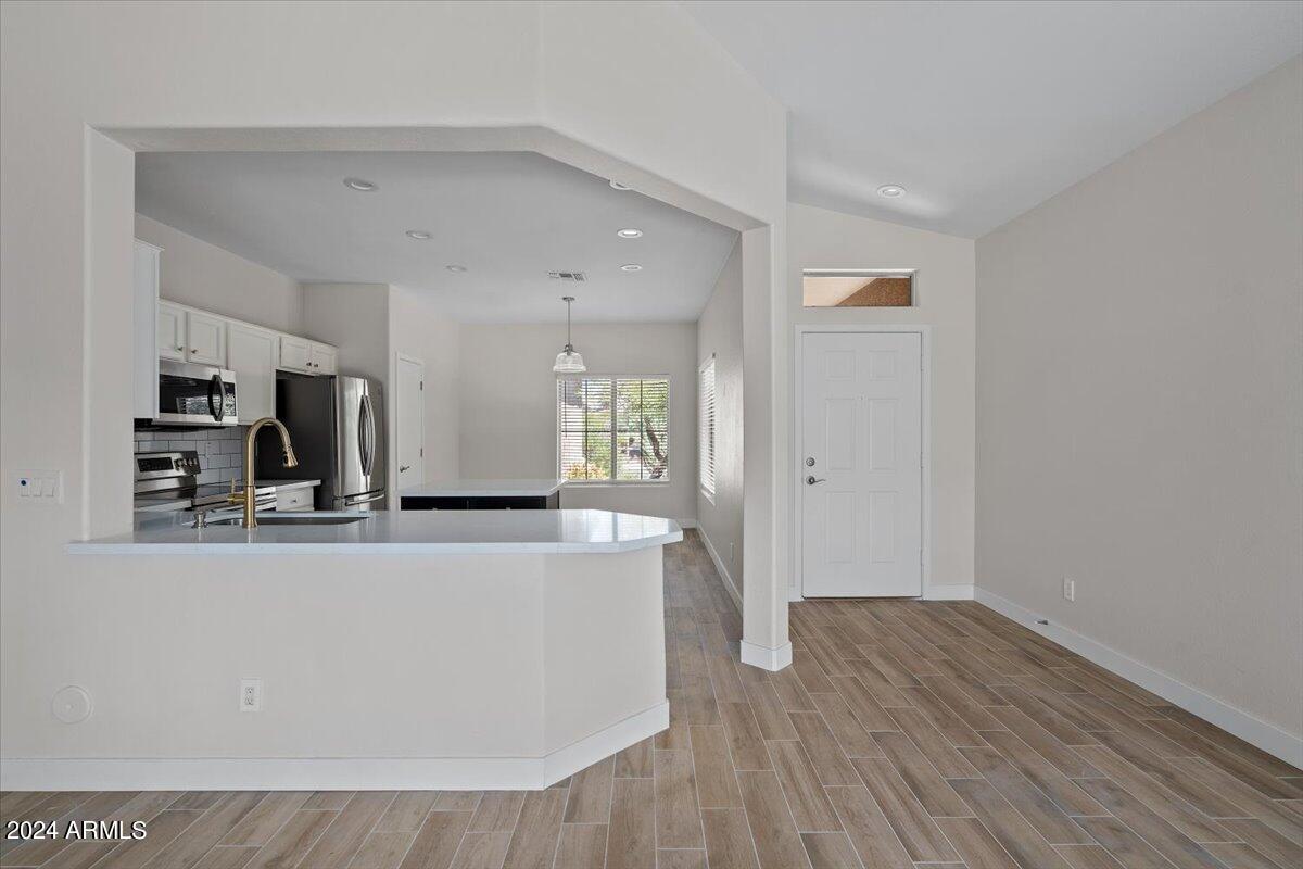 40702 N ROBINSON Drive
