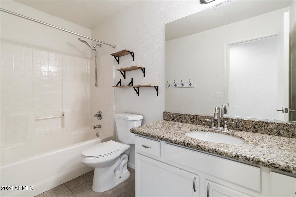 5732 E HARMONY Avenue