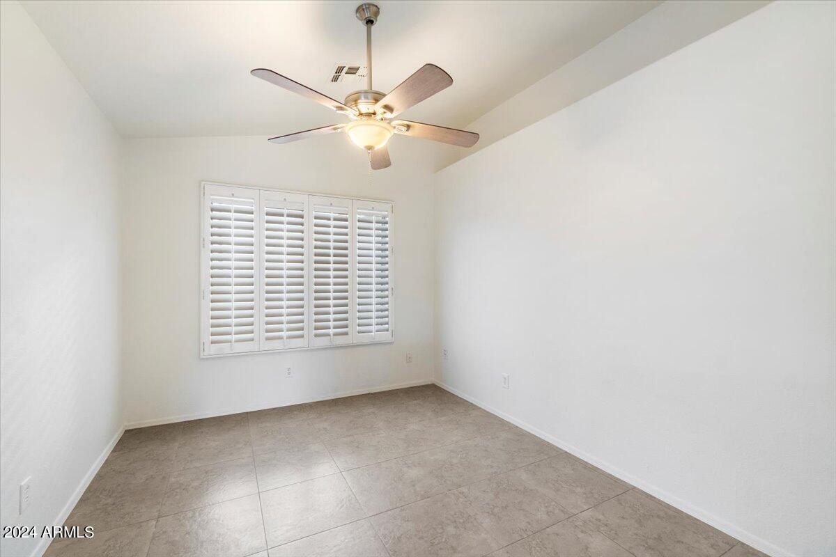 5732 E HARMONY Avenue