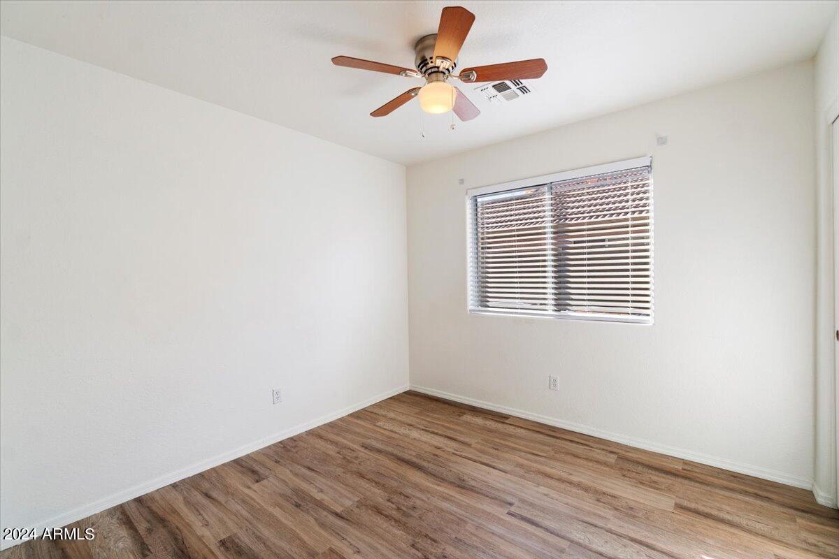 5732 E HARMONY Avenue