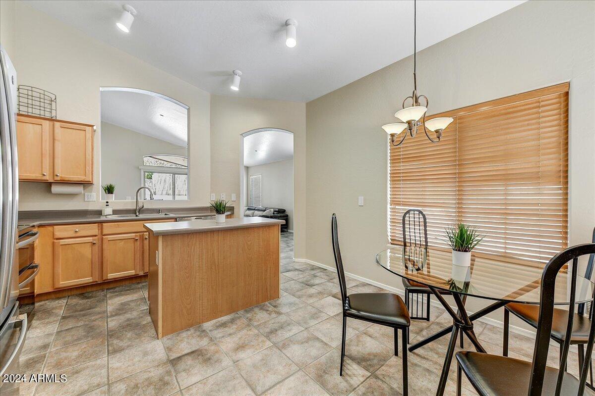 10460 E TEXAS SAGE Lane