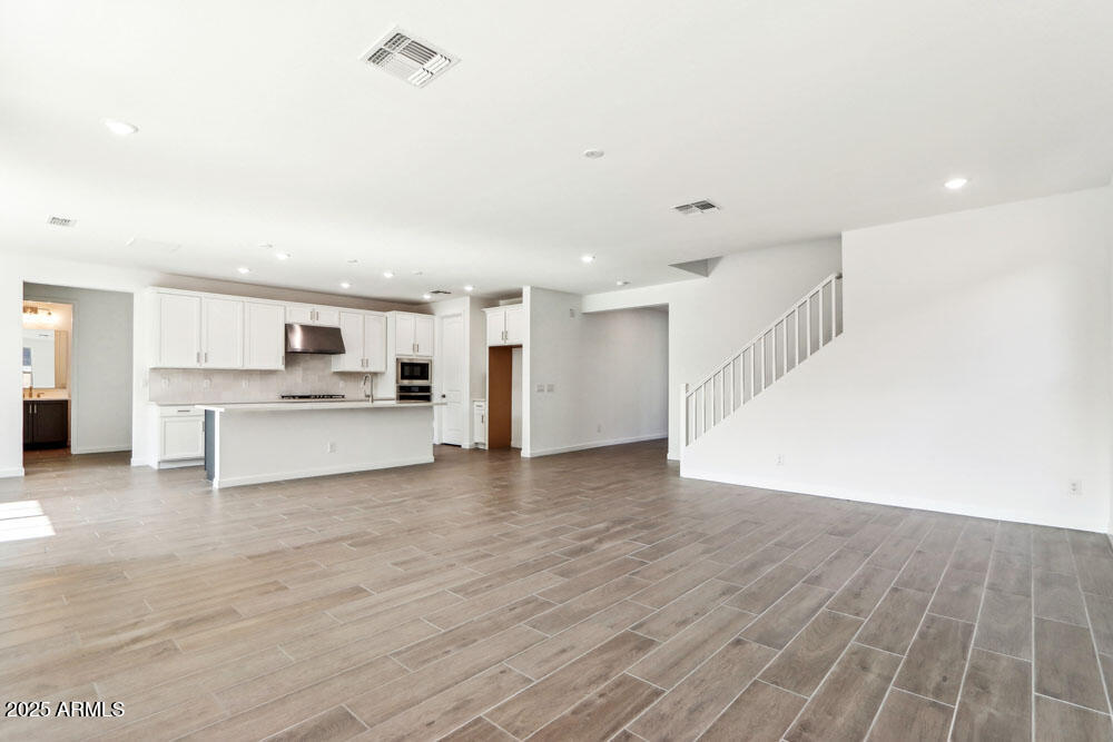22701 E LORDS Way