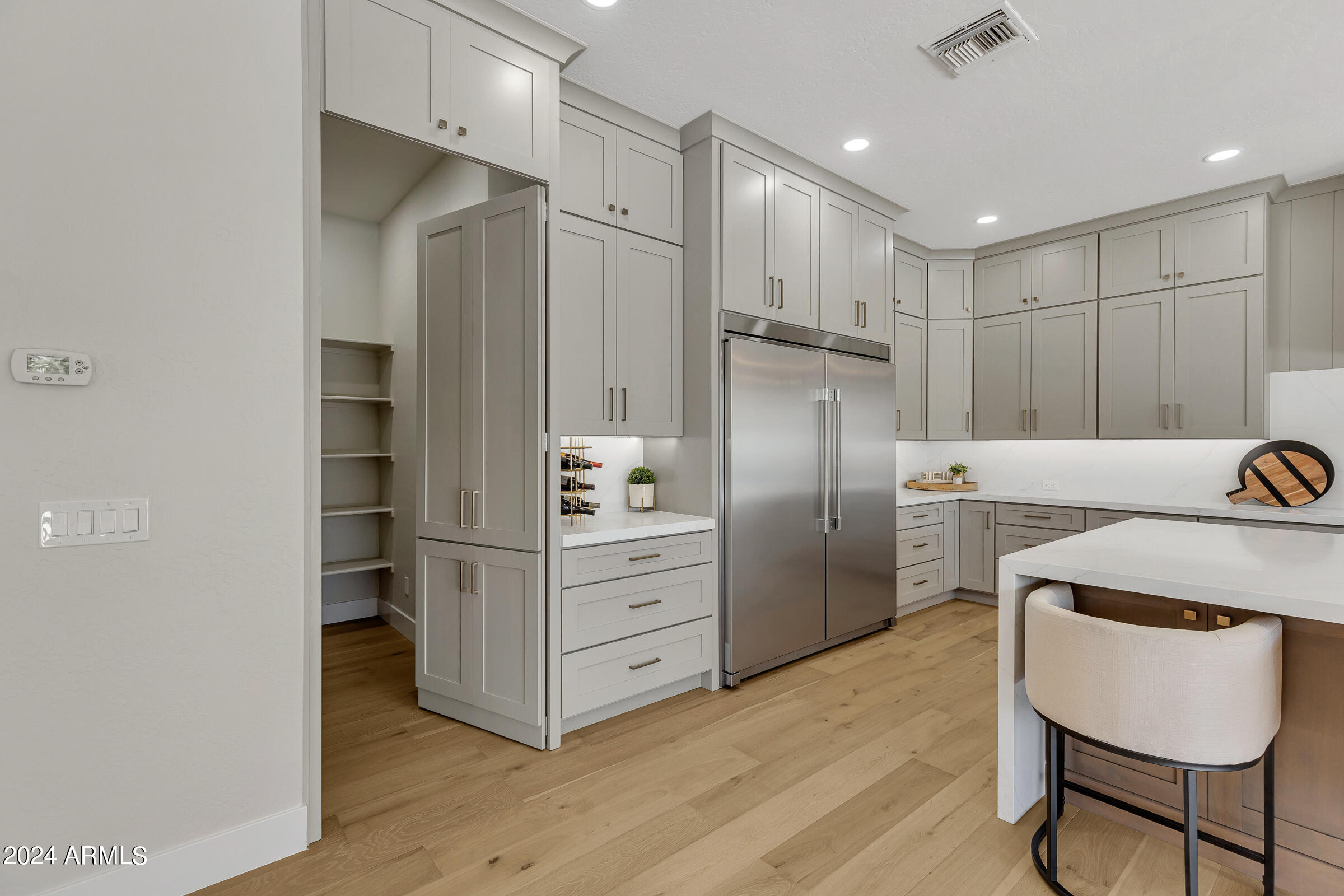 1763 W Blue Ridge Way