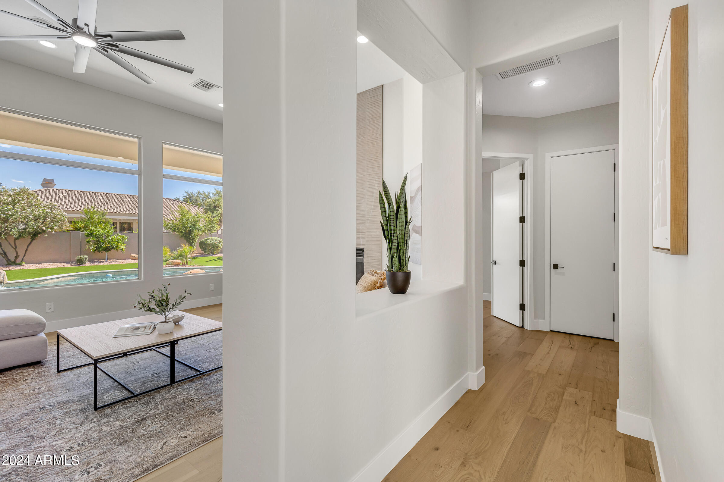 1763 W Blue Ridge Way