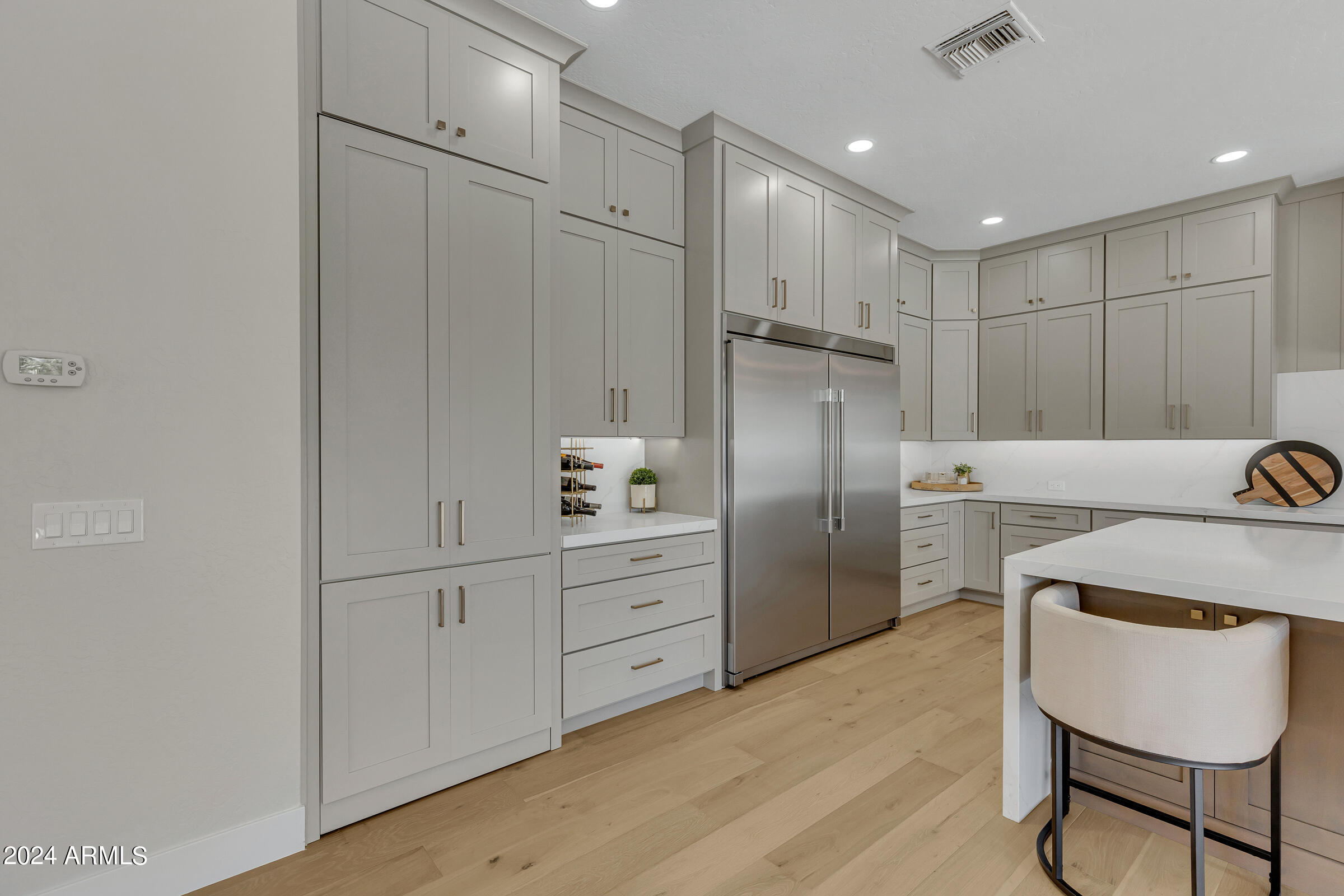 1763 W Blue Ridge Way