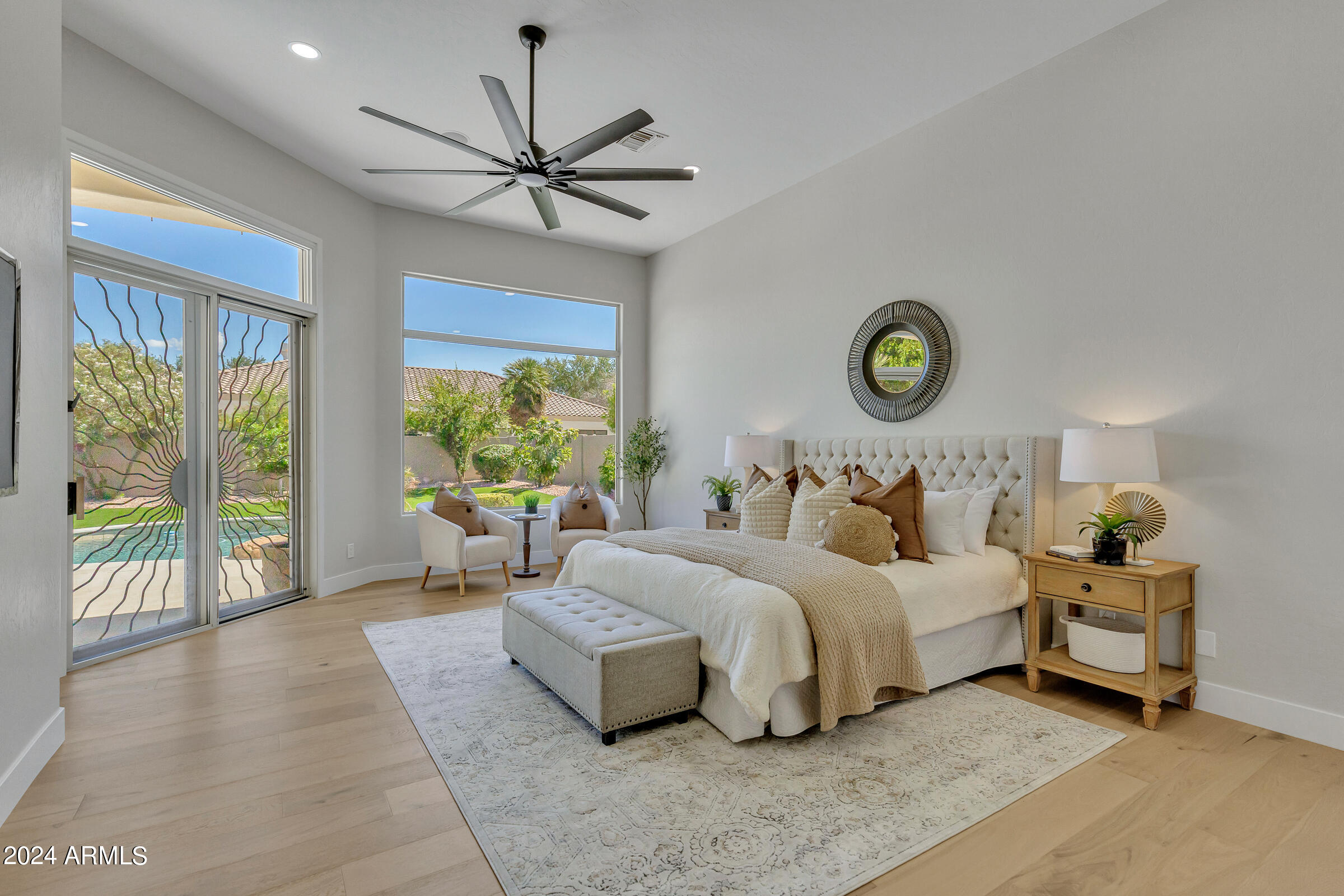 1763 W Blue Ridge Way