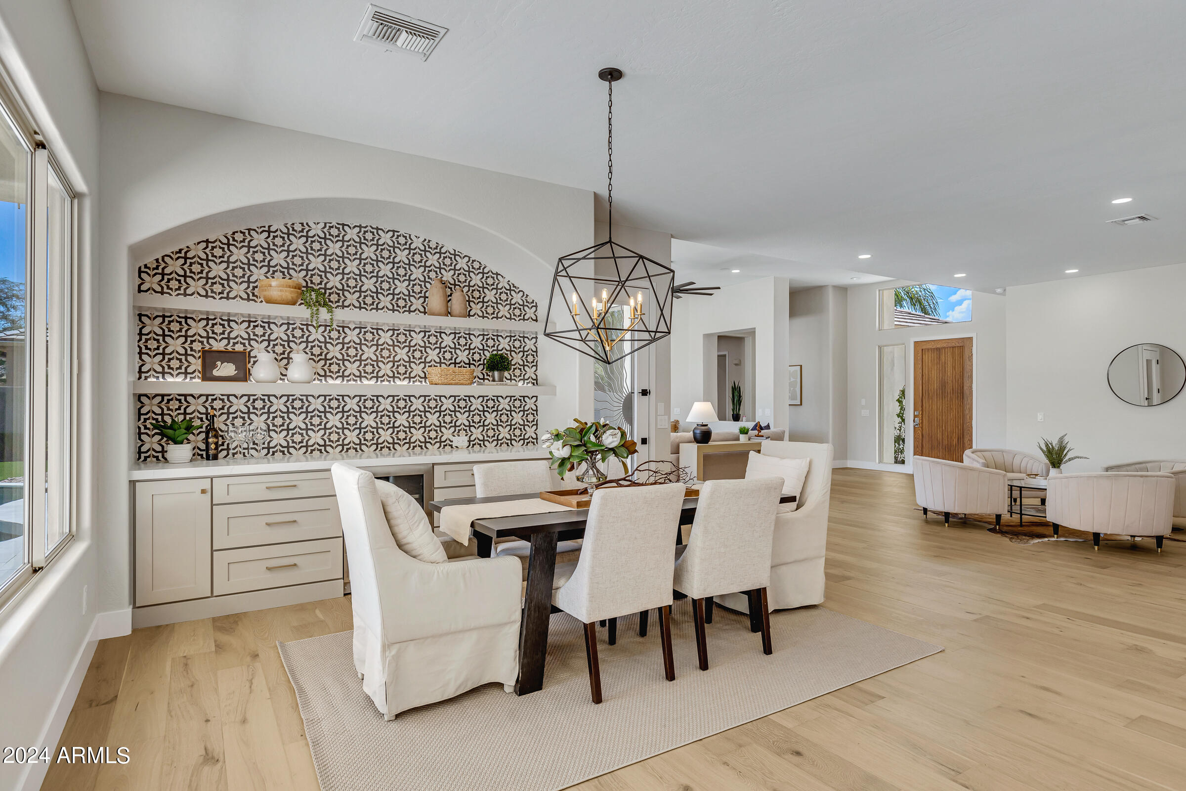 1763 W Blue Ridge Way