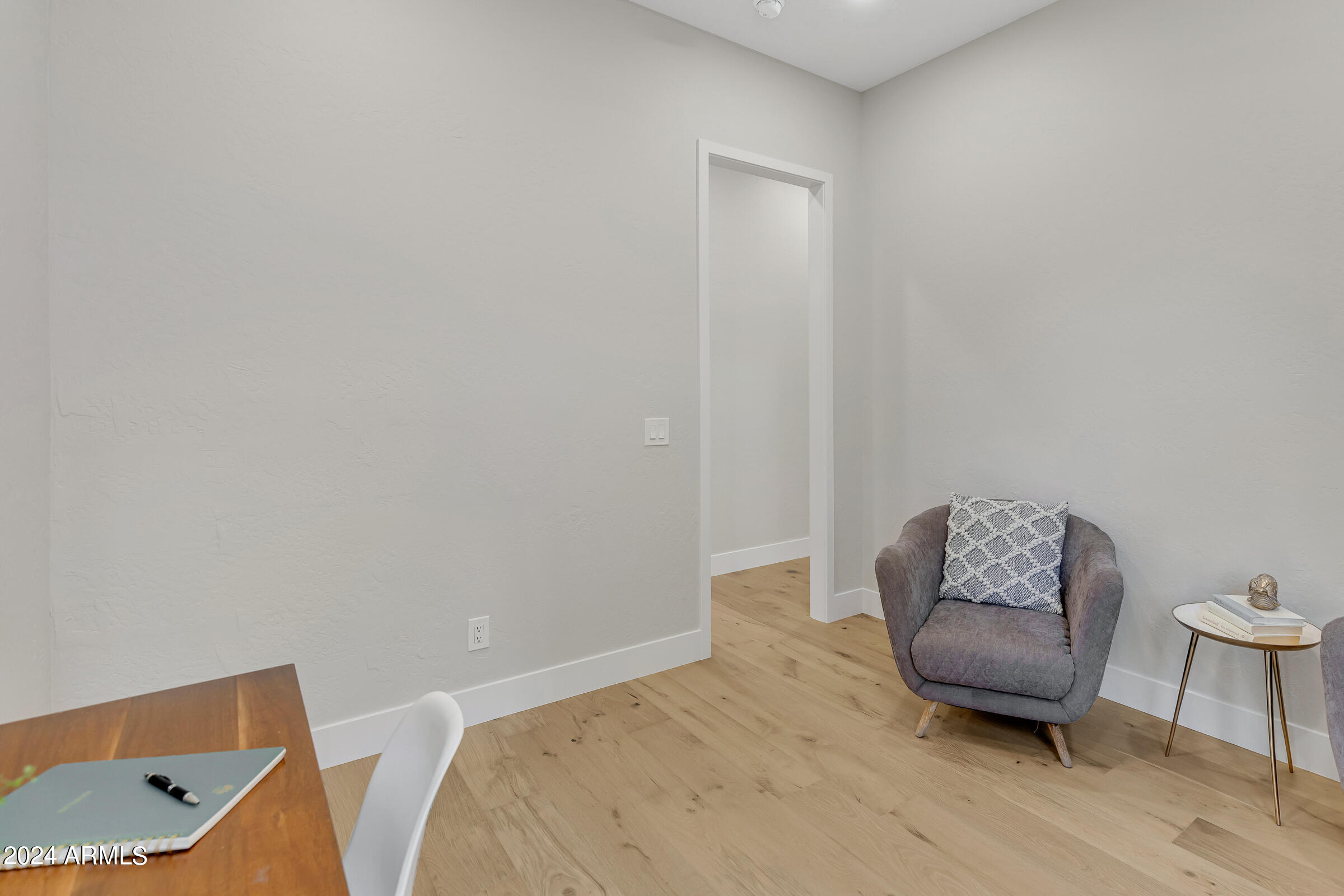 1763 W Blue Ridge Way