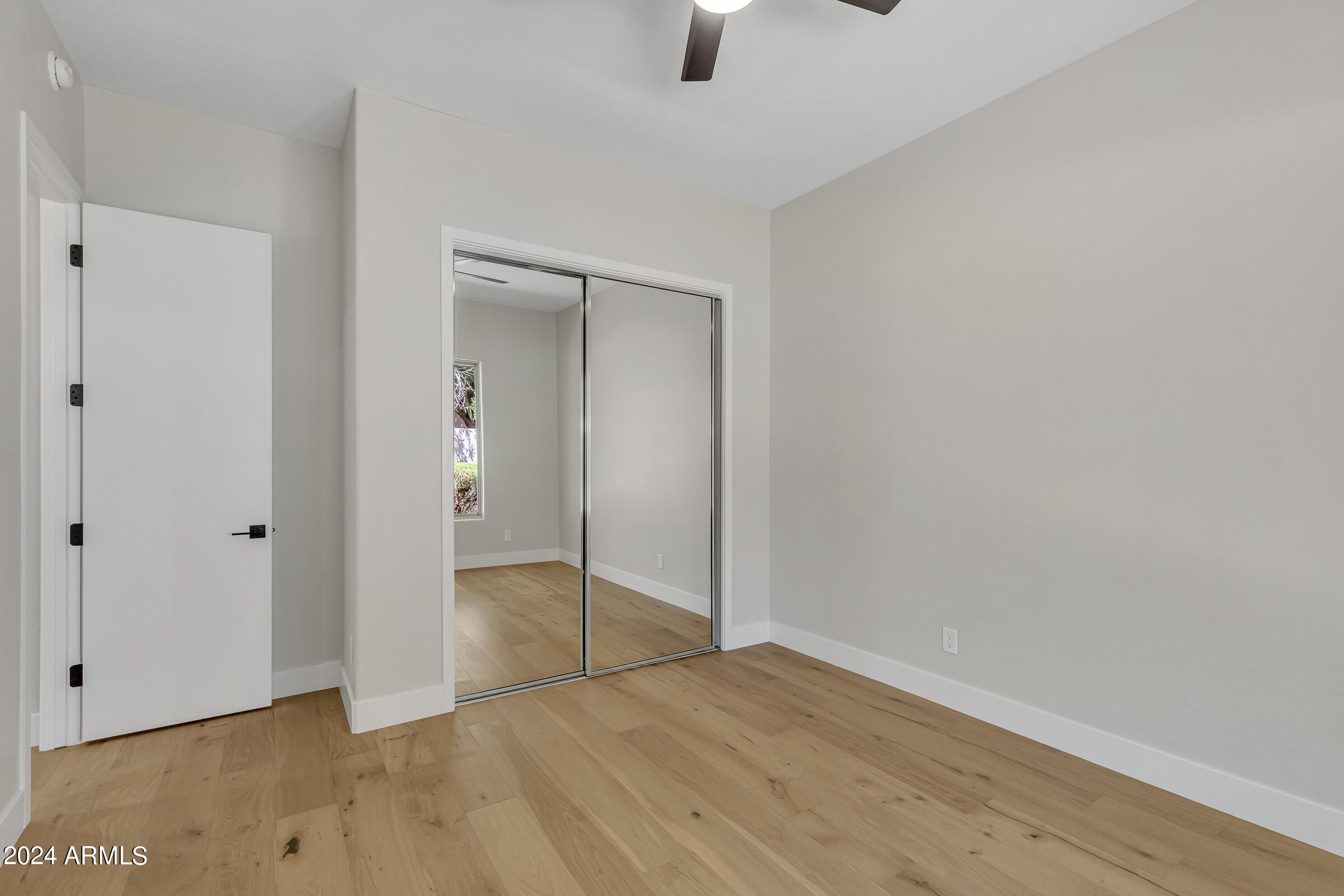 1763 W Blue Ridge Way