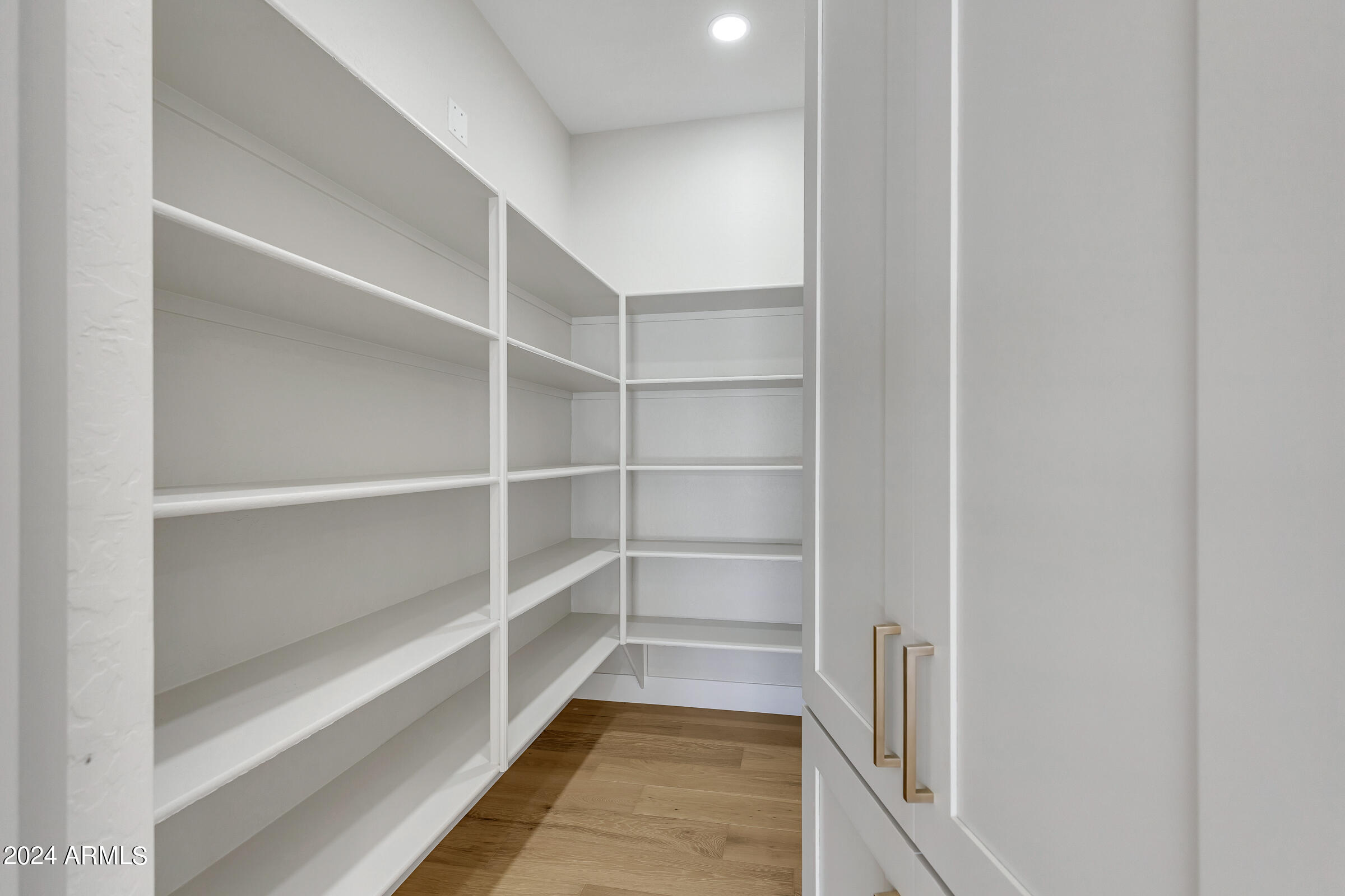 1763 W Blue Ridge Way