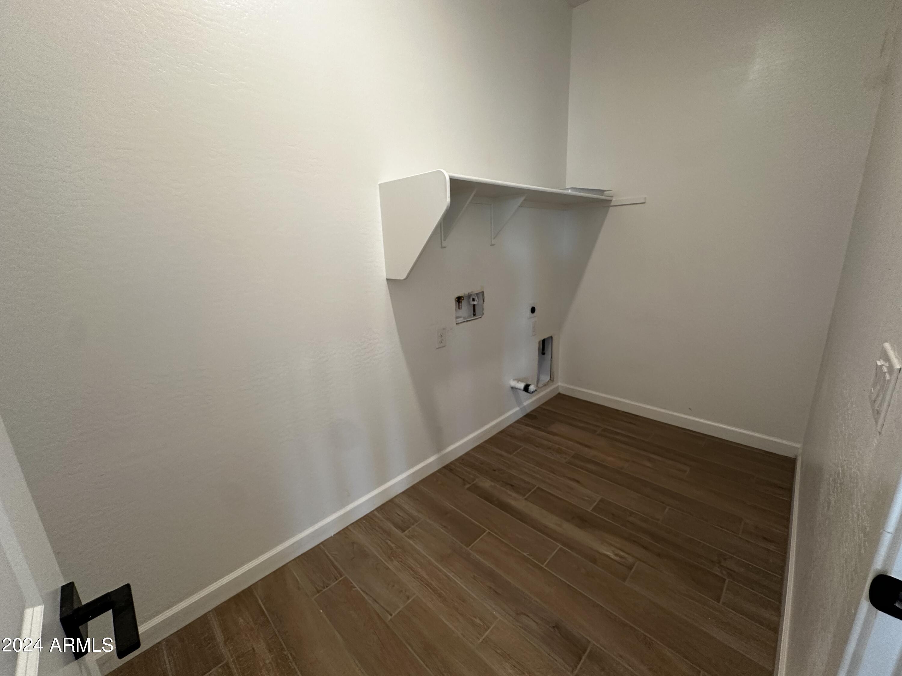 11515 E UTOPIA Avenue