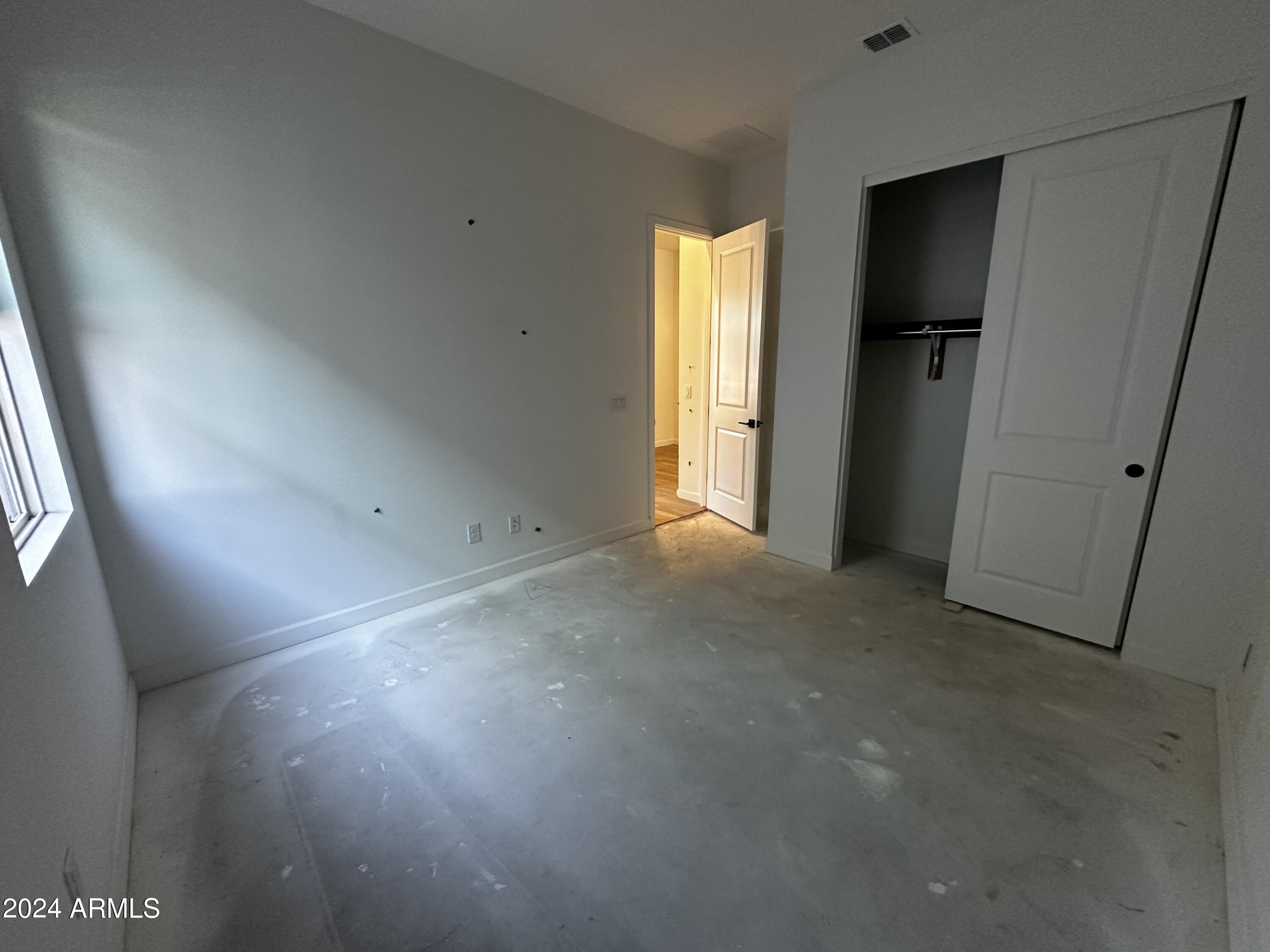 11515 E UTOPIA Avenue