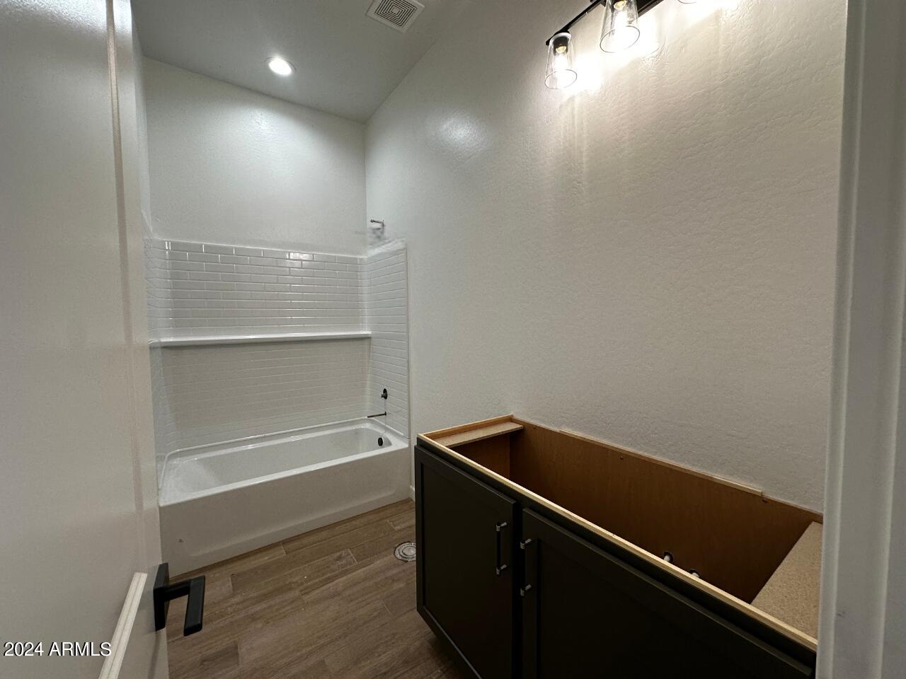 11515 E UTOPIA Avenue