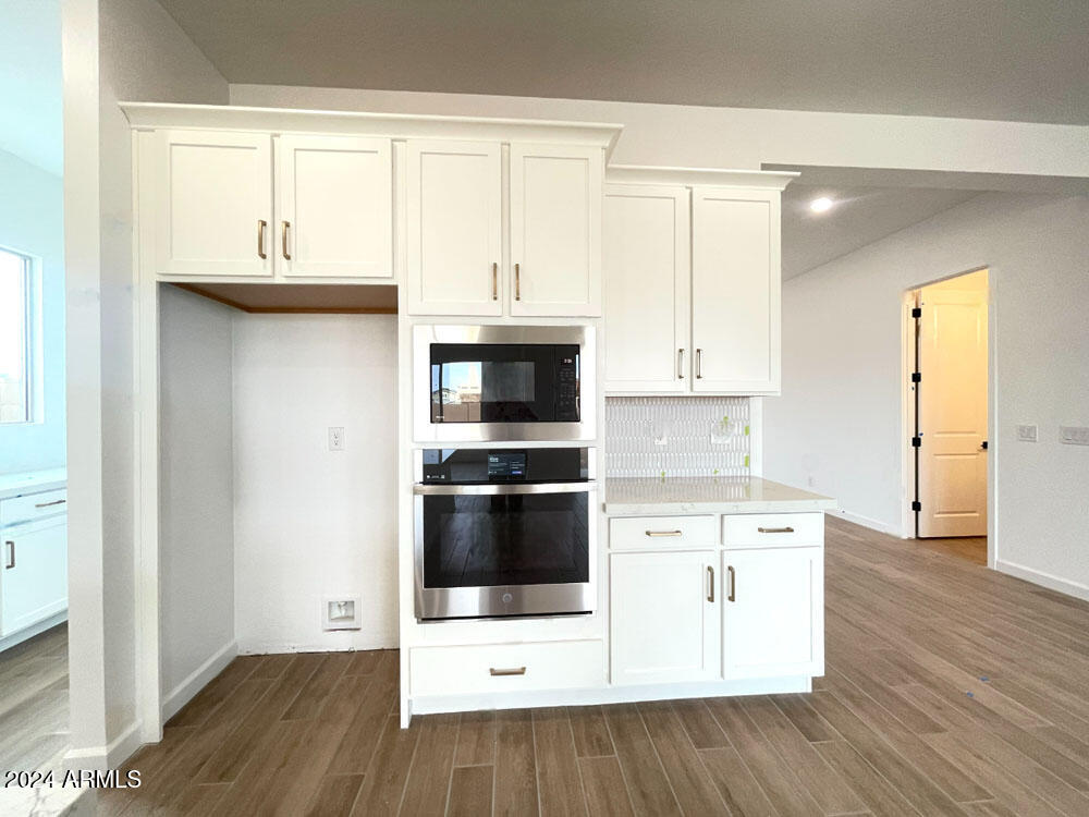 22730 E ROUNDUP Way