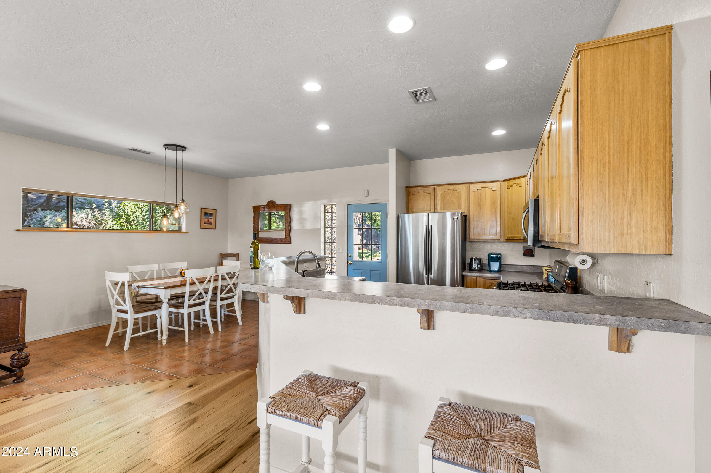 270 OAK CREEK Boulevard