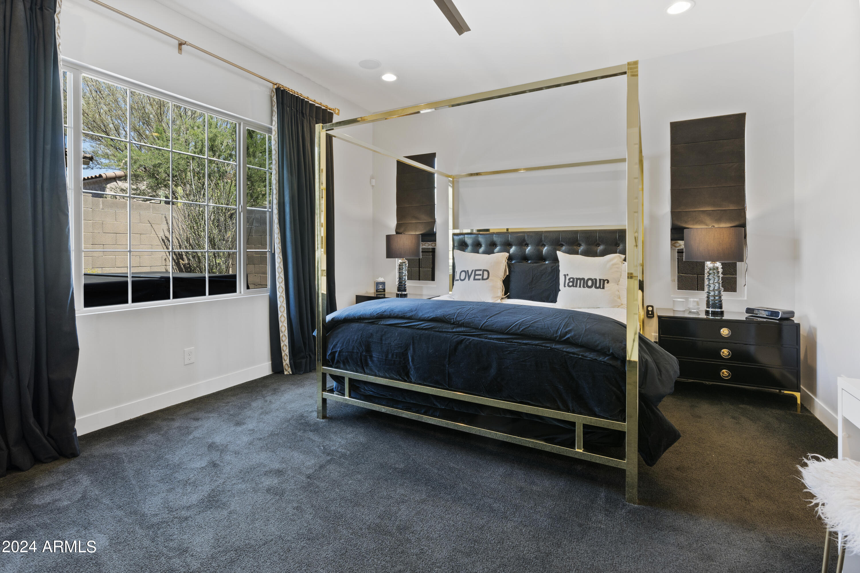 4522 E Vista Bonita Drive