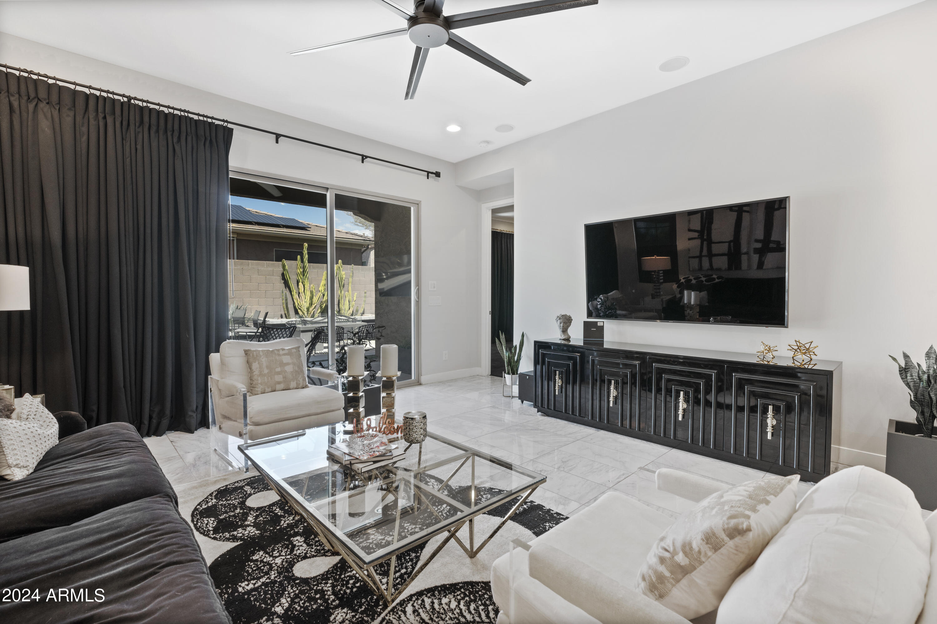 4522 E Vista Bonita Drive