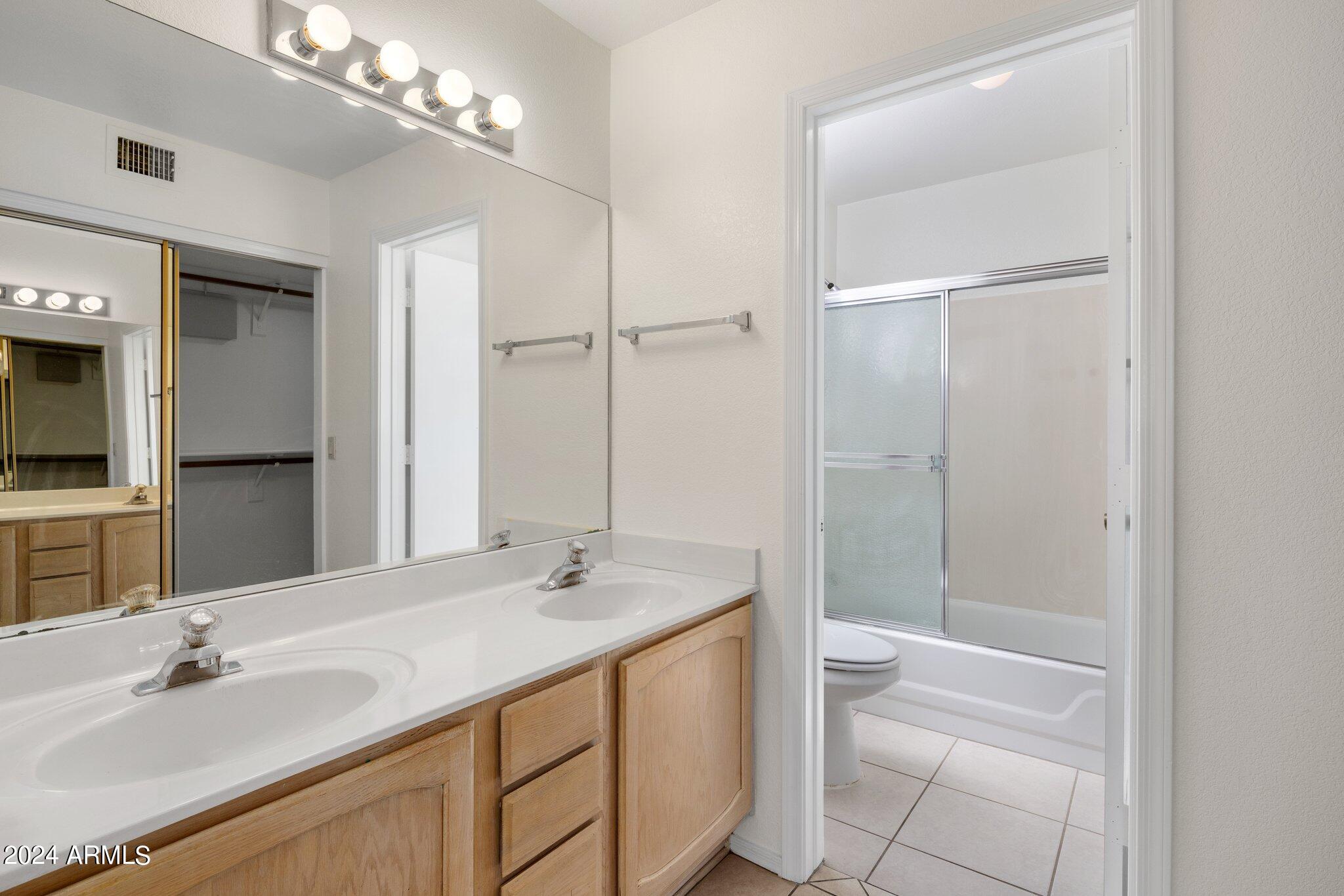 3003 E Muirwood Drive