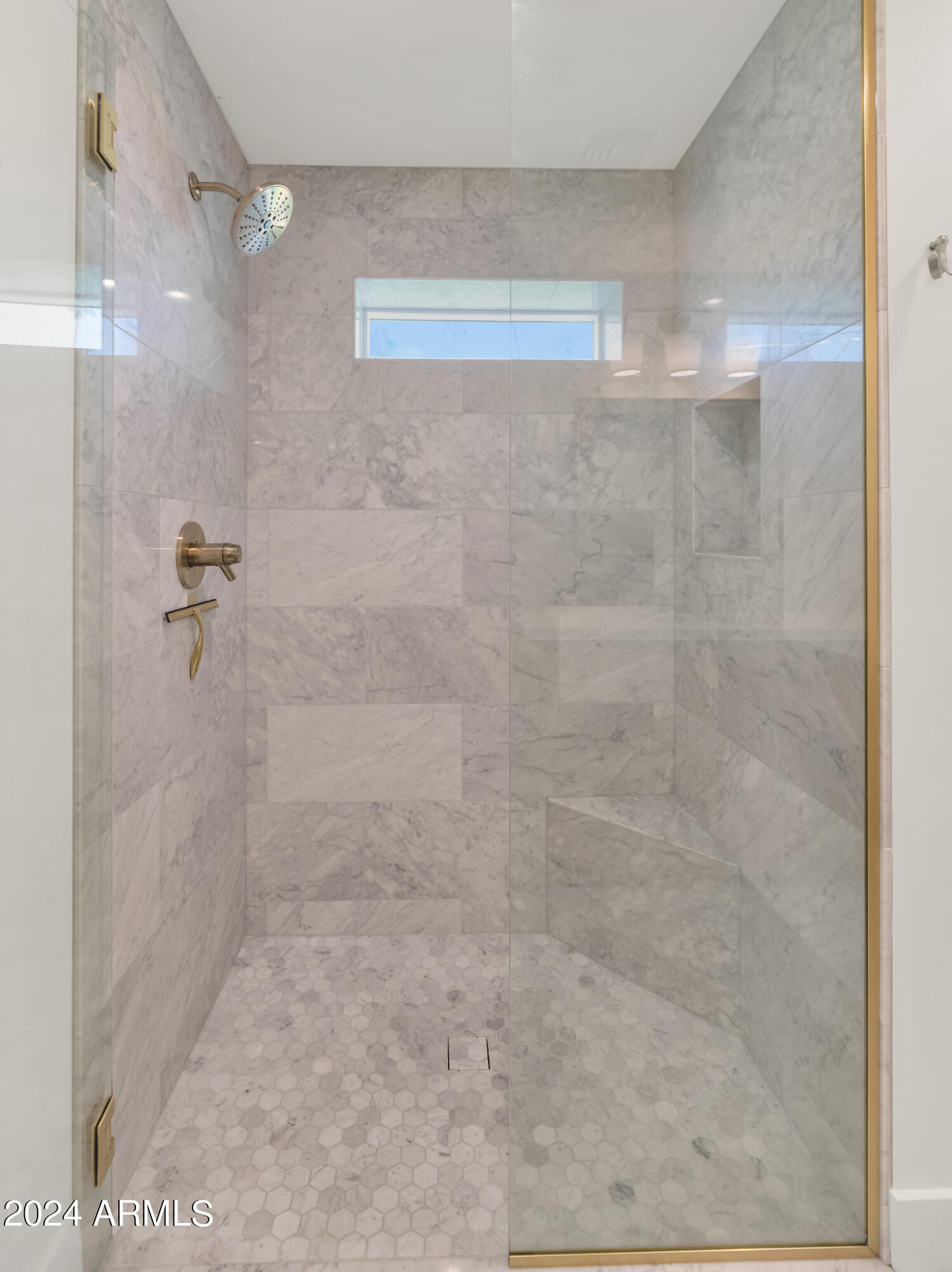 4154 N 35TH Place