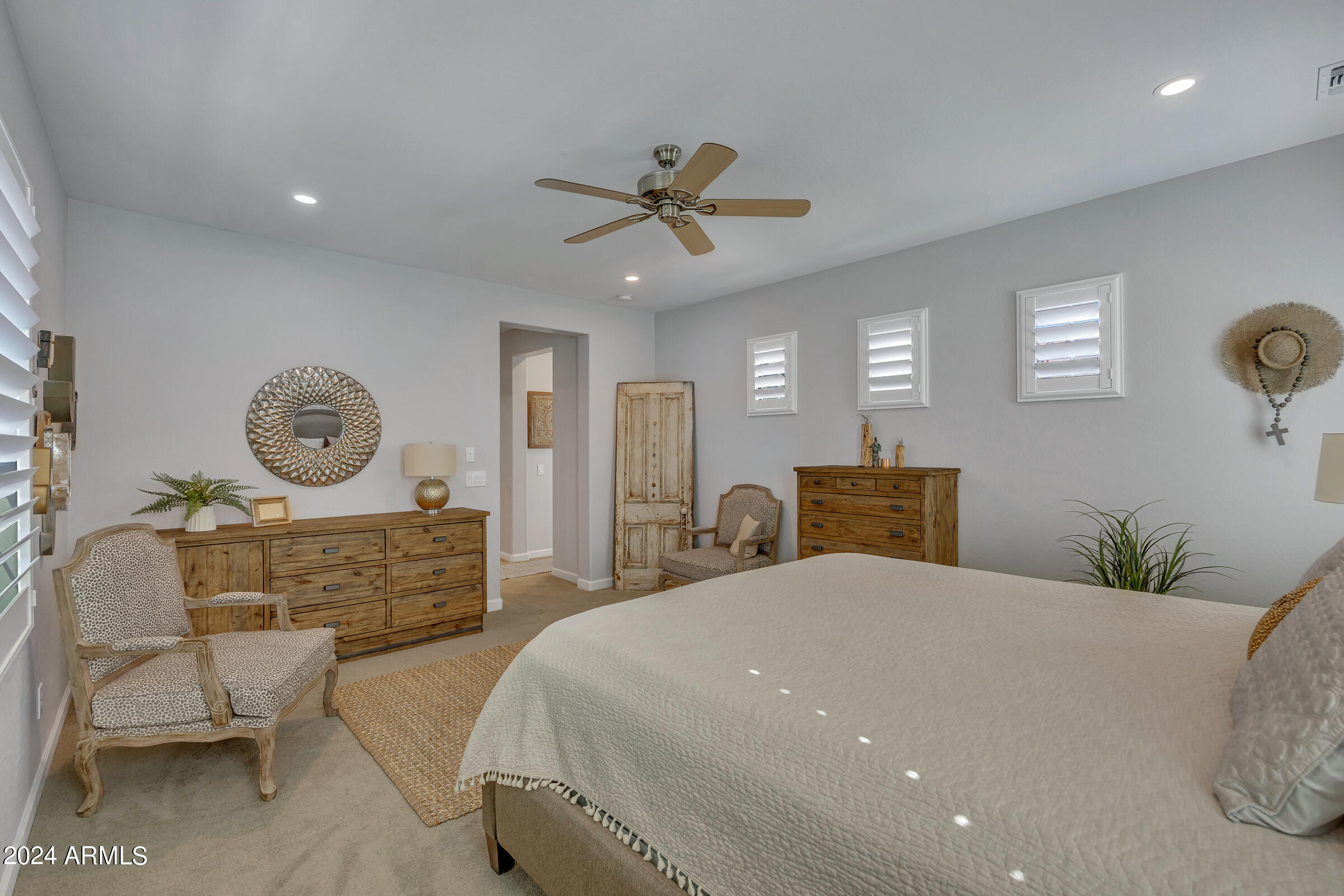 1927 W Yellowstone Way