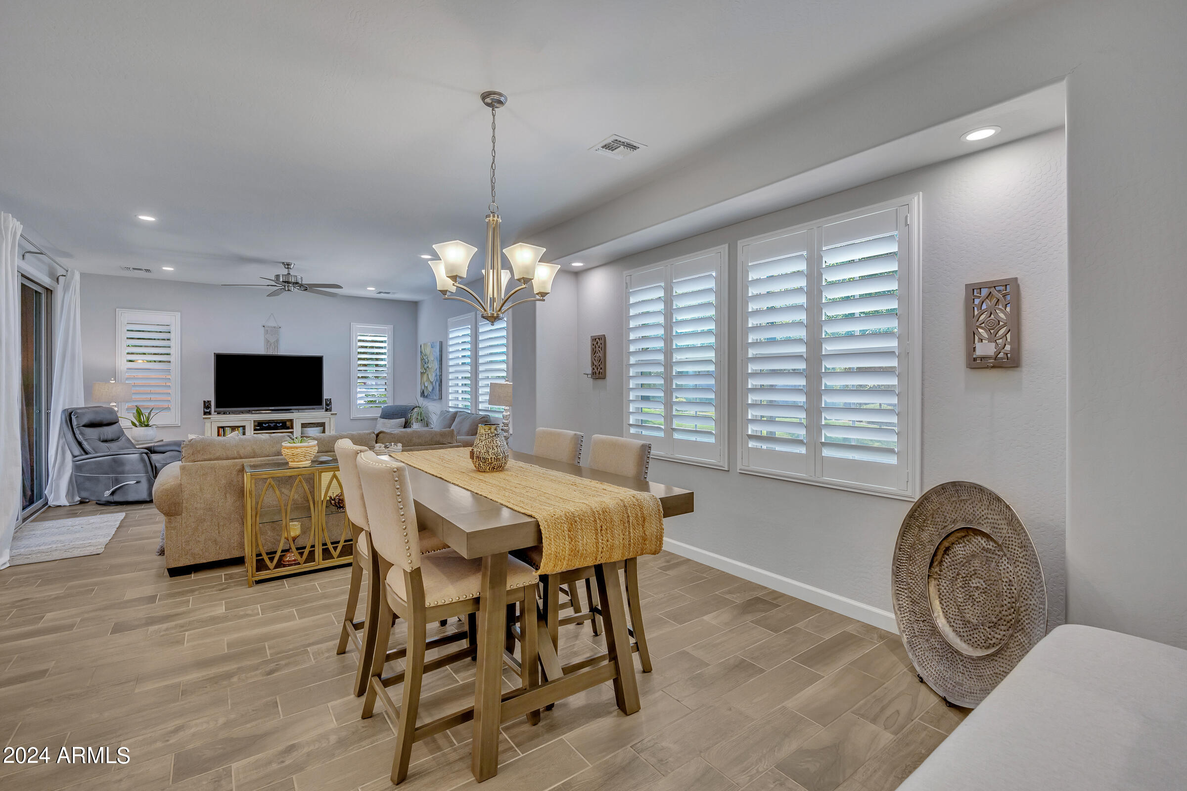 1927 W Yellowstone Way