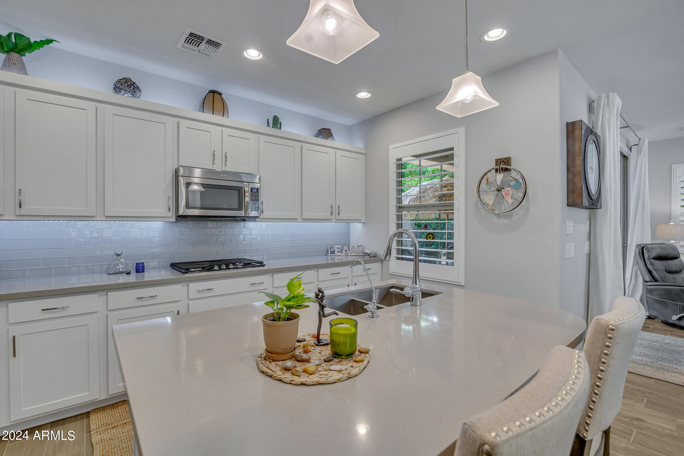 1927 W Yellowstone Way