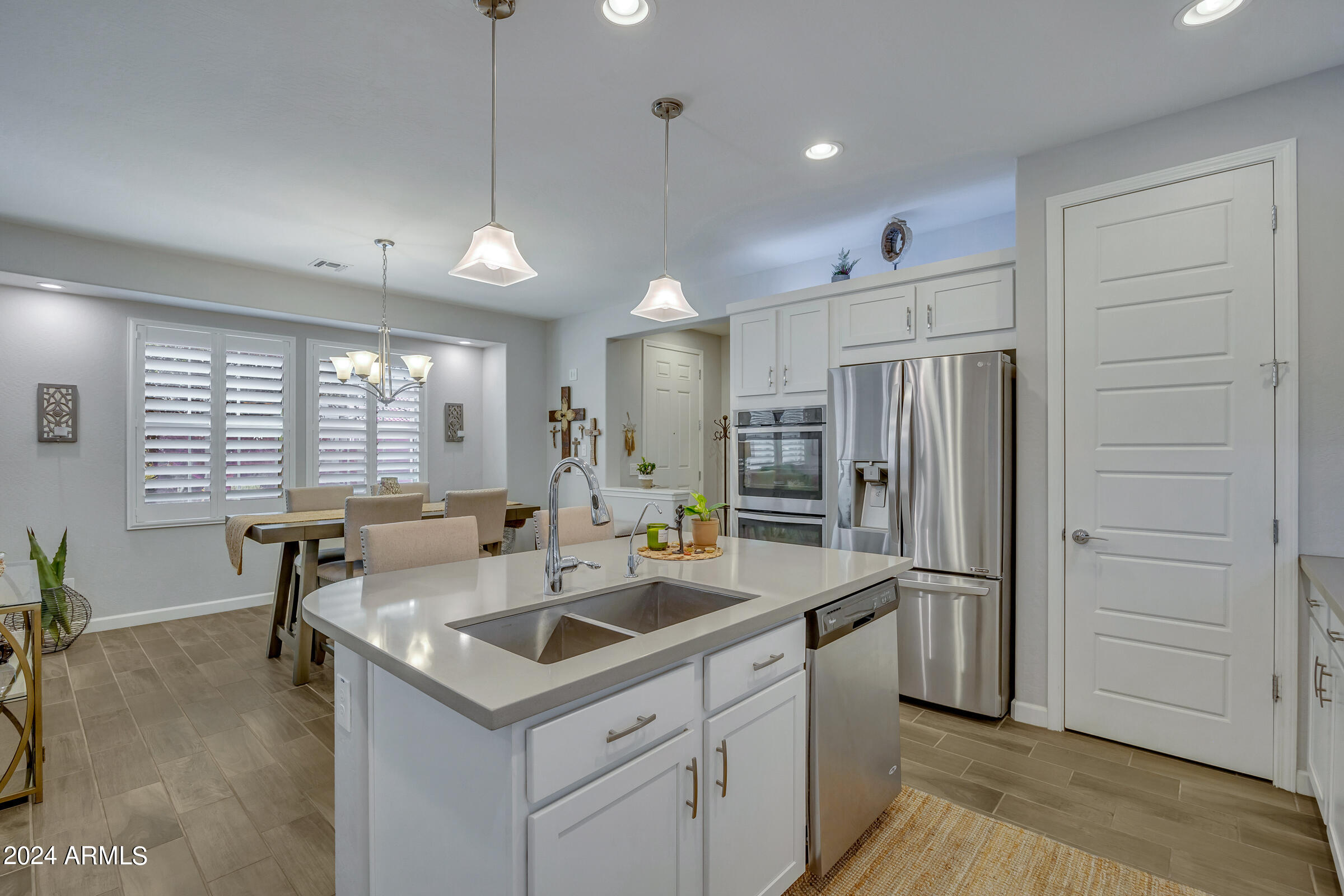 1927 W Yellowstone Way