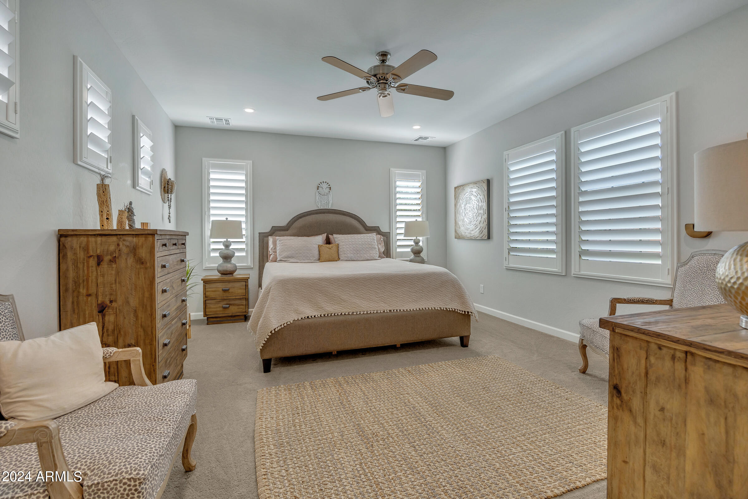 1927 W Yellowstone Way