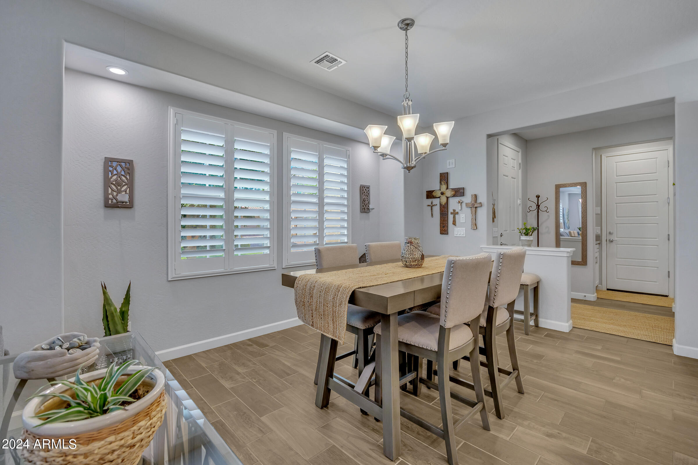 1927 W Yellowstone Way