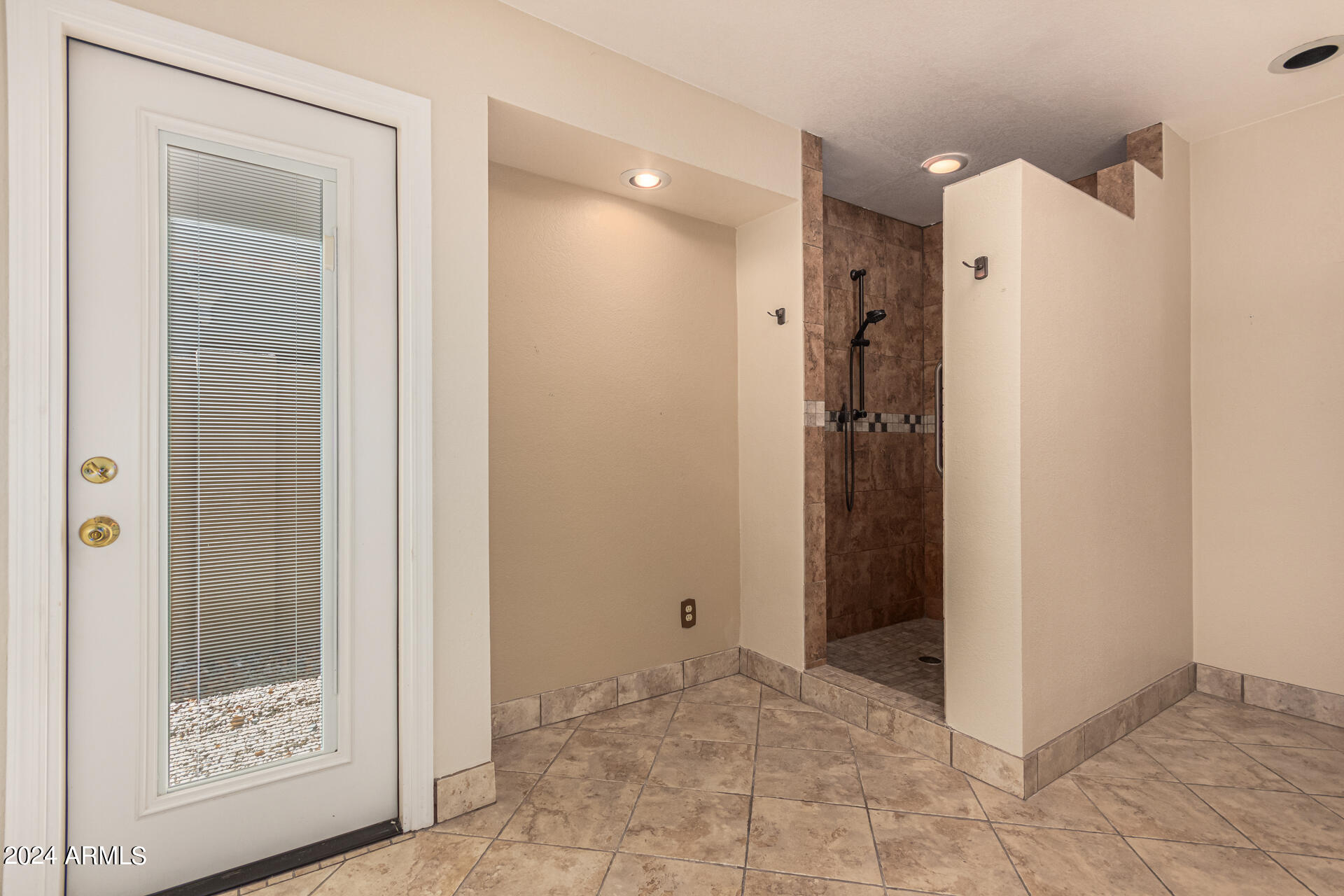 9779 E Gold Dust Avenue, Scottsdale