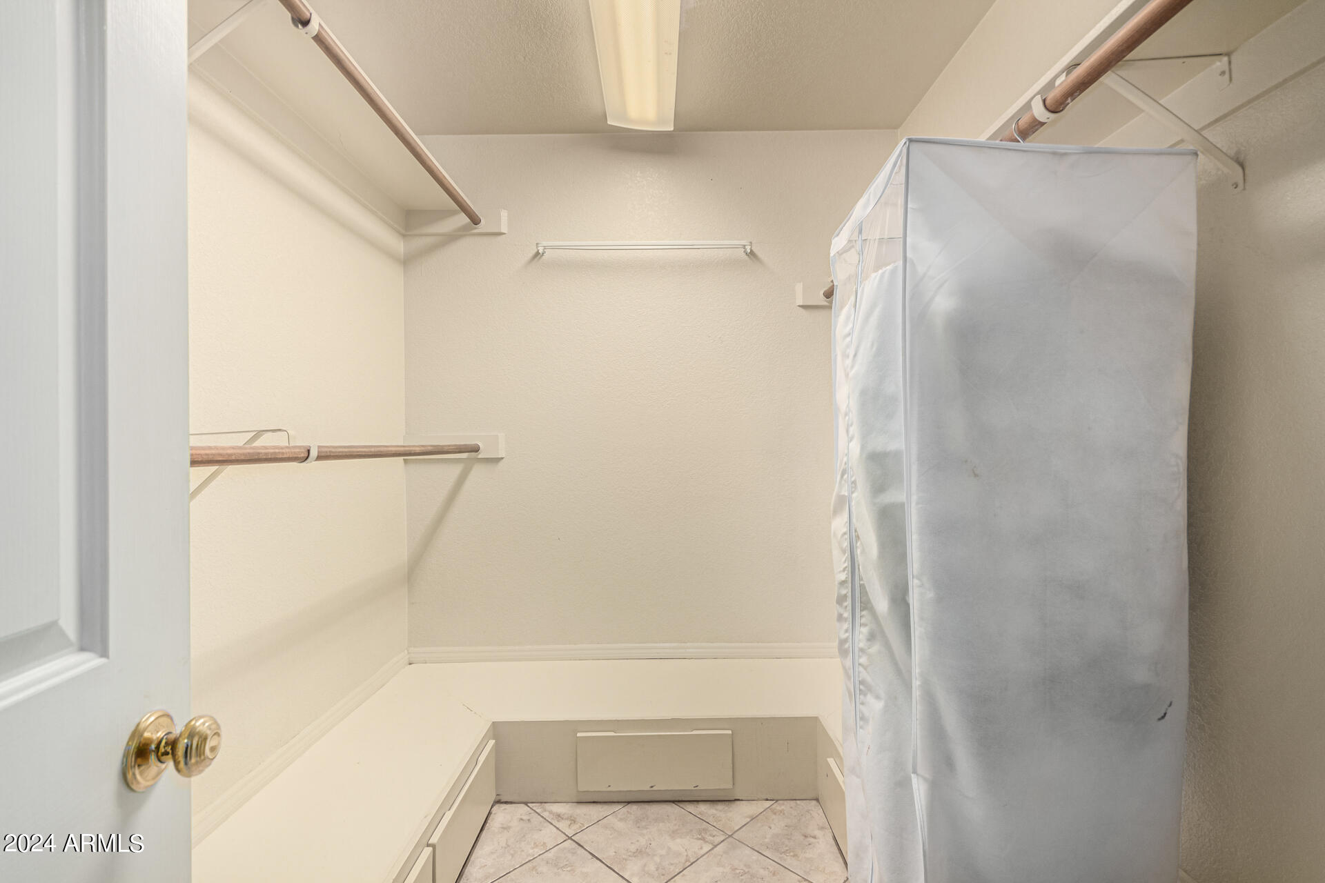 9779 E Gold Dust Avenue, Scottsdale