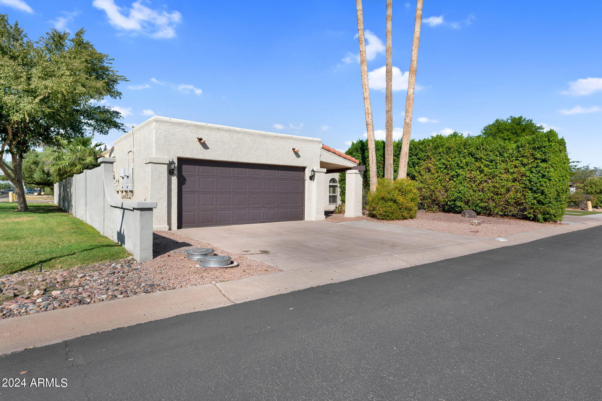 1202 E PALO VERDE Drive