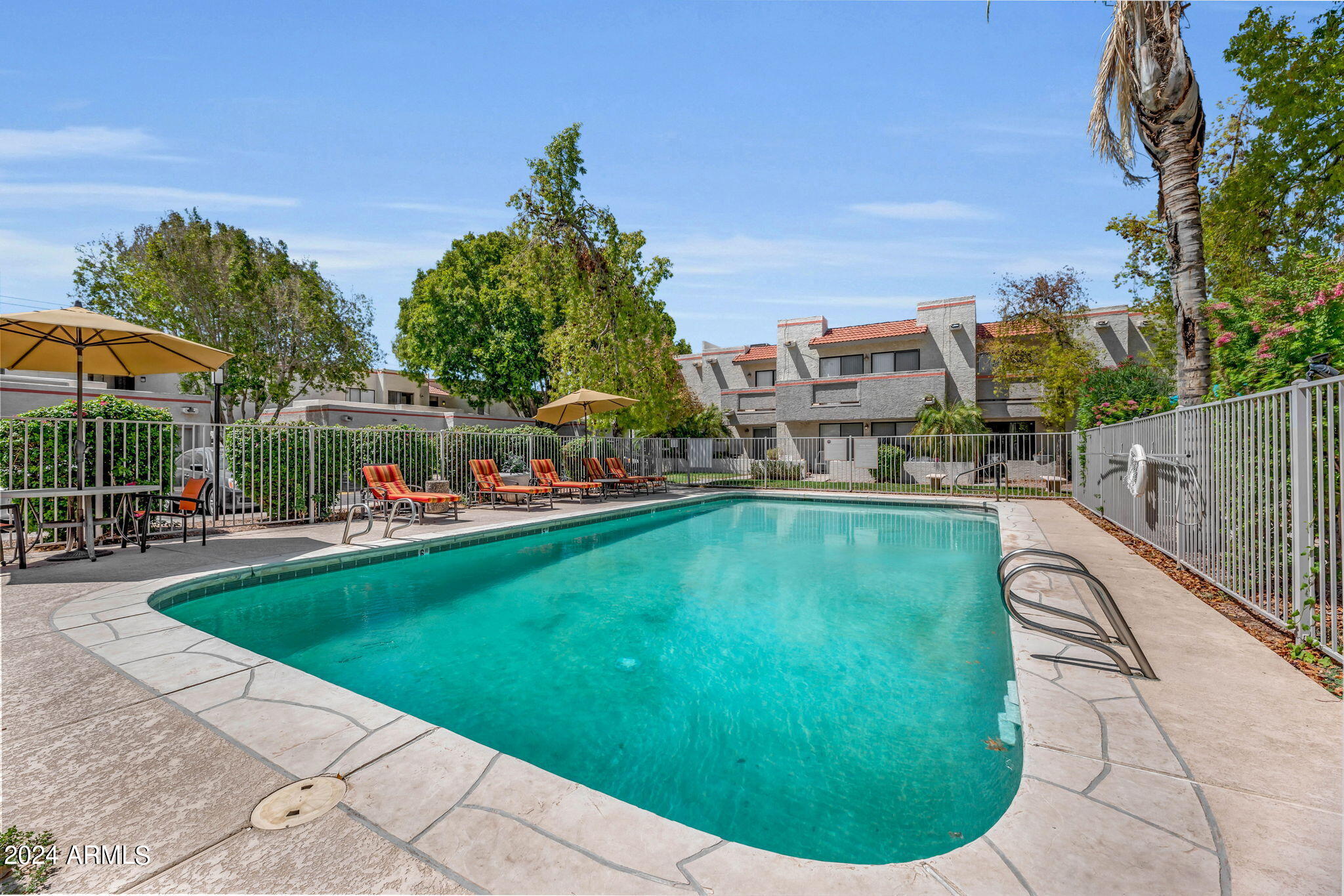 935 N GRANITE REEF Road, 103