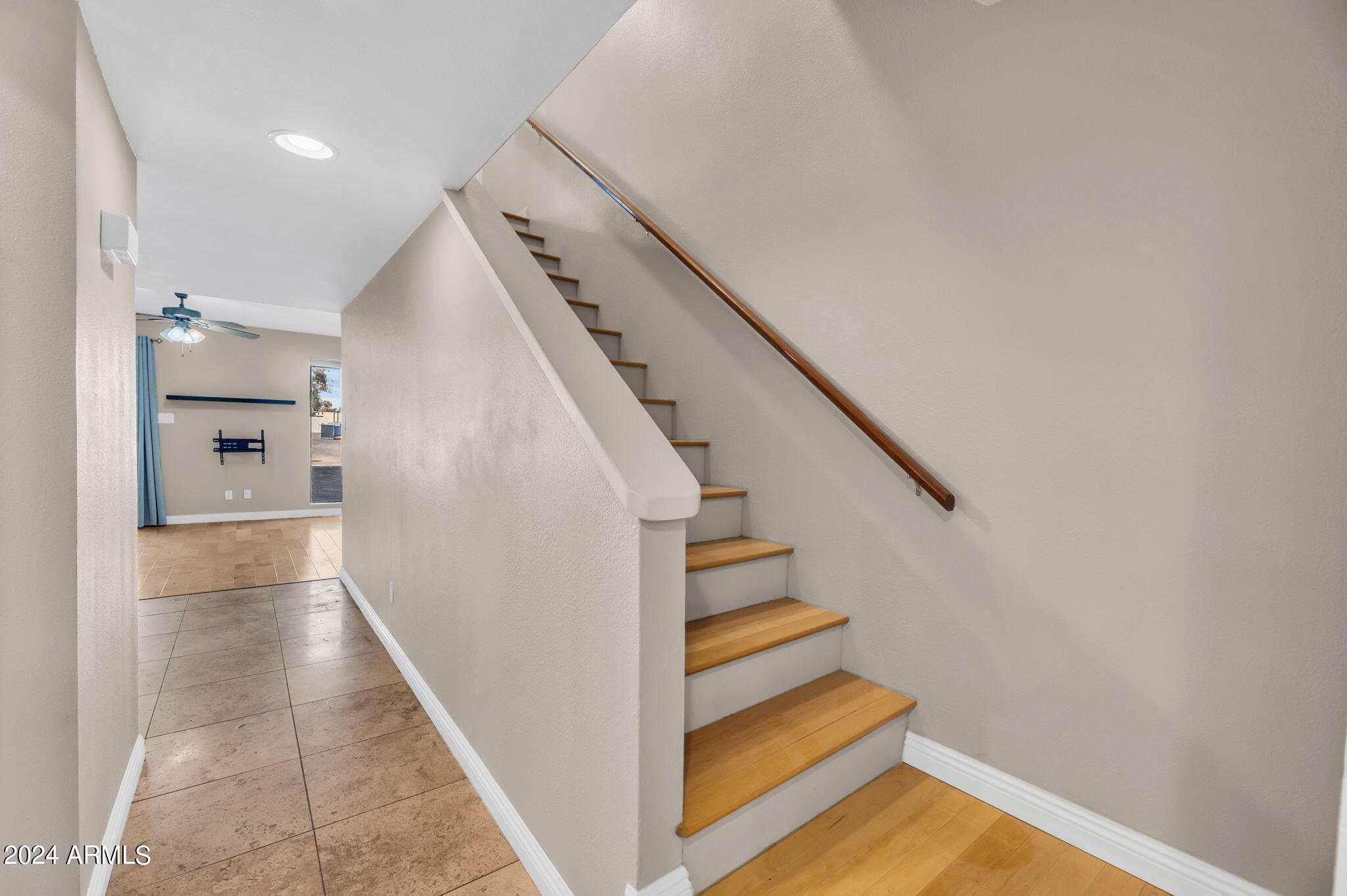 935 N GRANITE REEF Road, 103