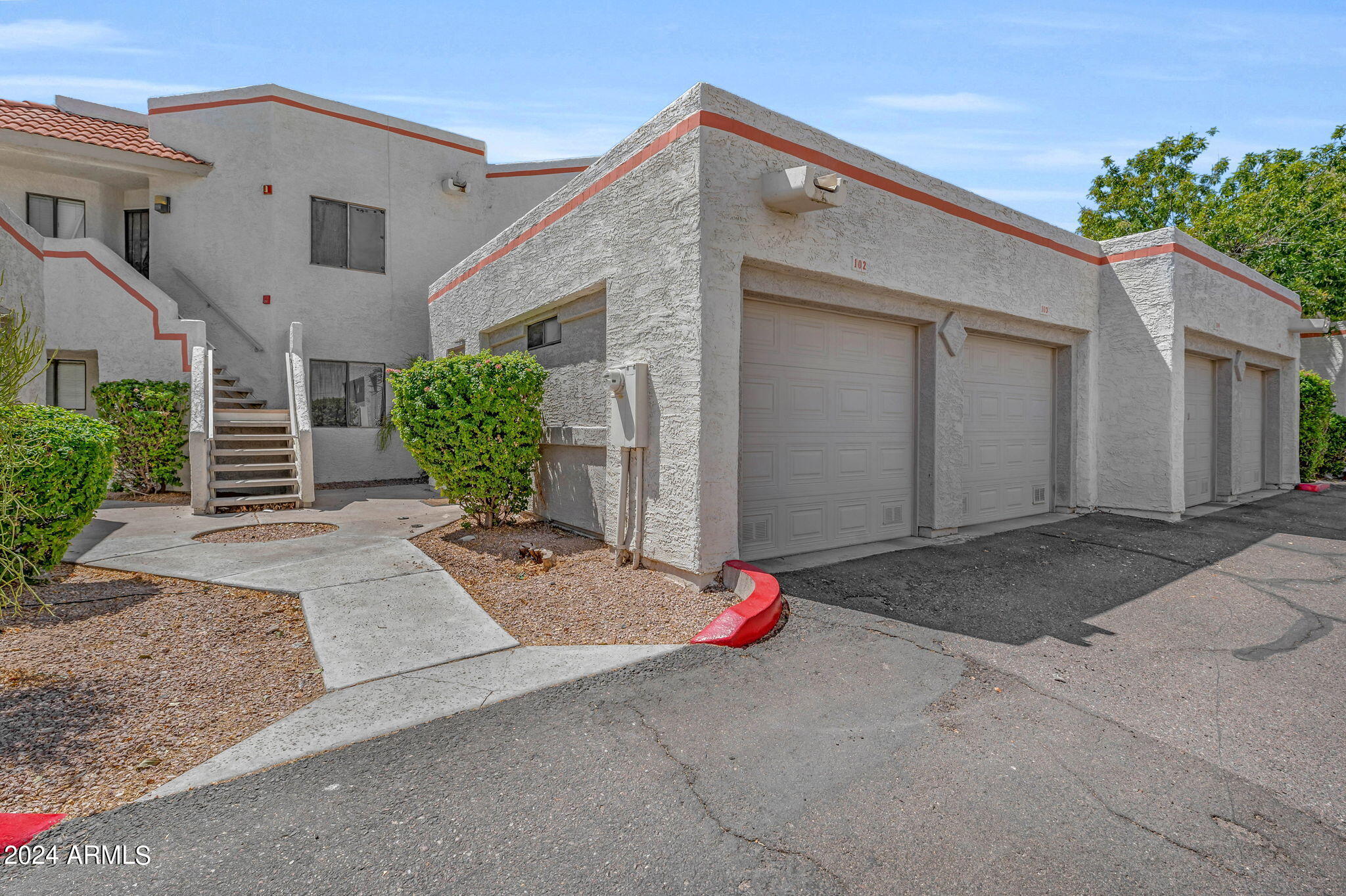 935 N GRANITE REEF Road, 103