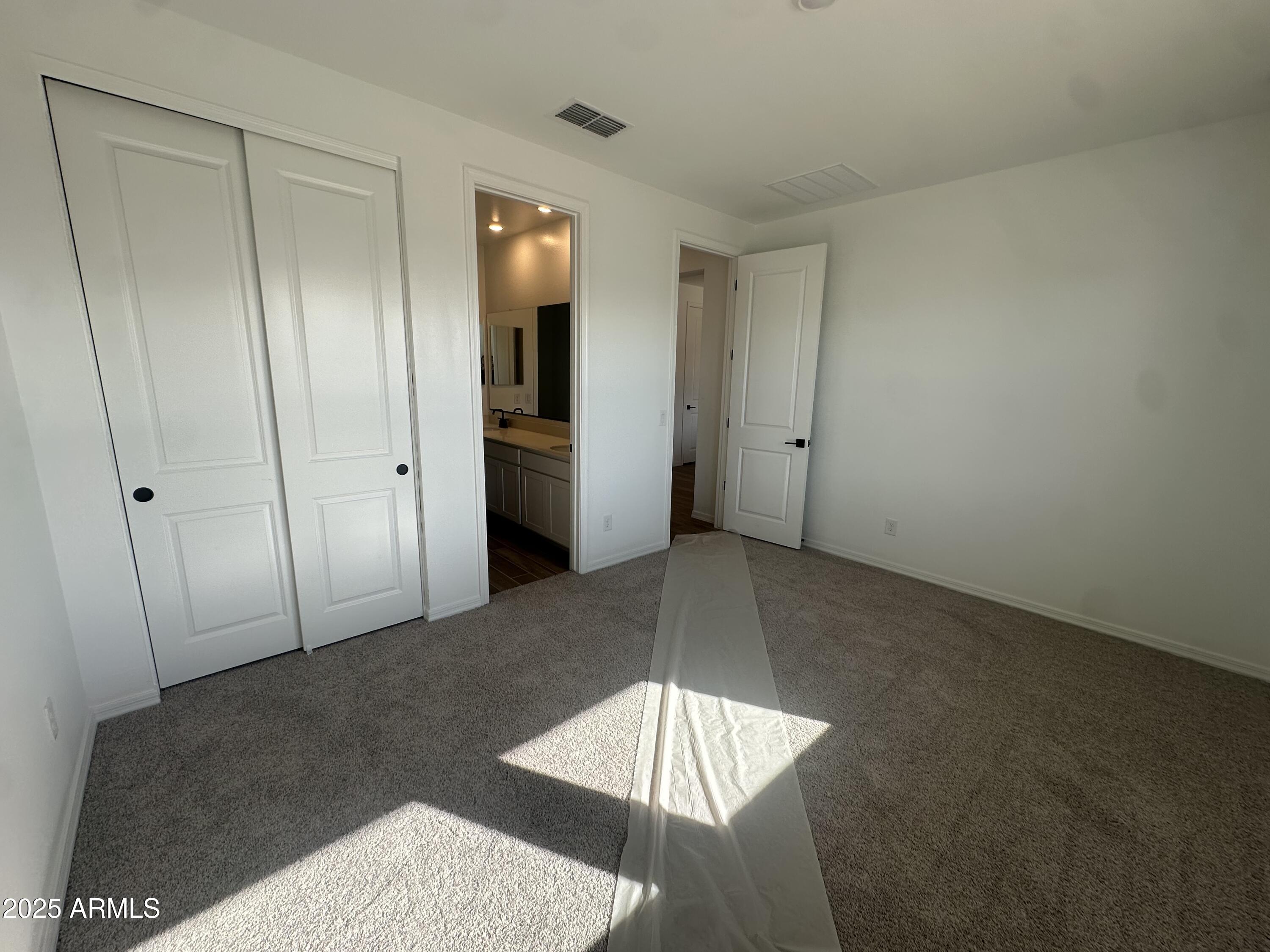 2622 E ABE TRUCKLE Avenue