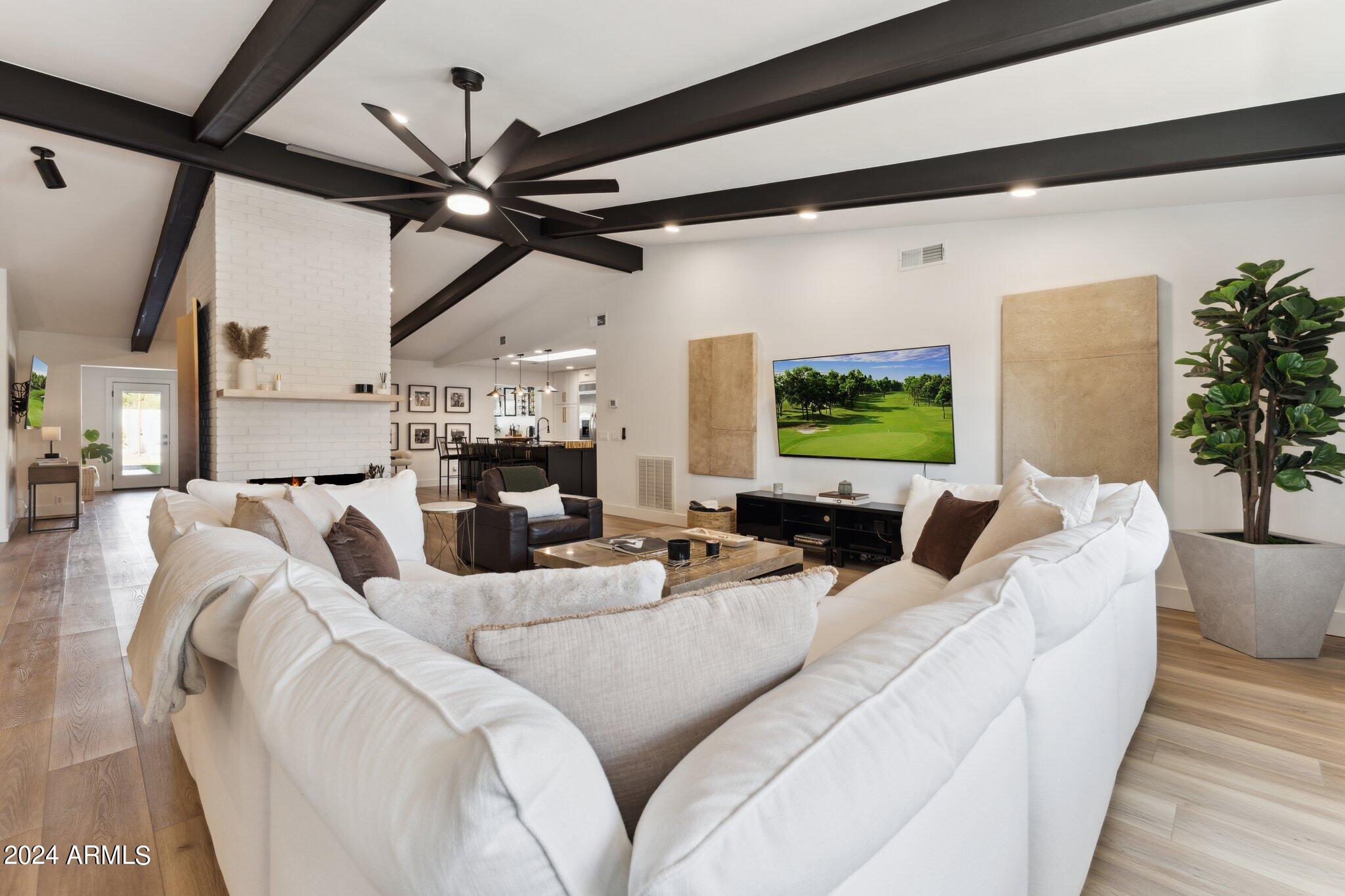 8320 E APPALOOSA Trail