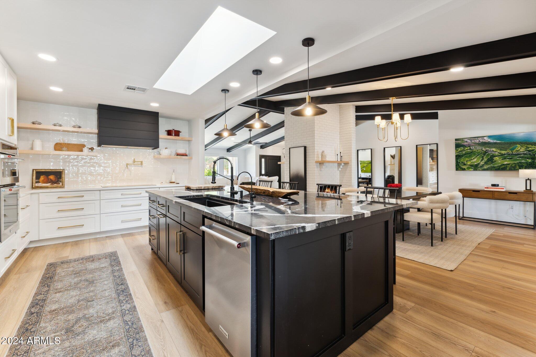 8320 E APPALOOSA Trail