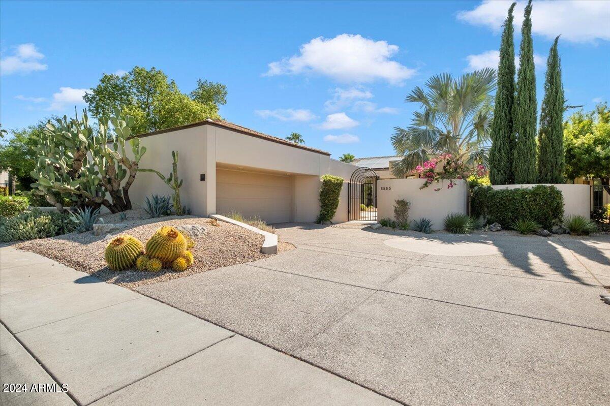 8565 E VISTA DEL LAGO N