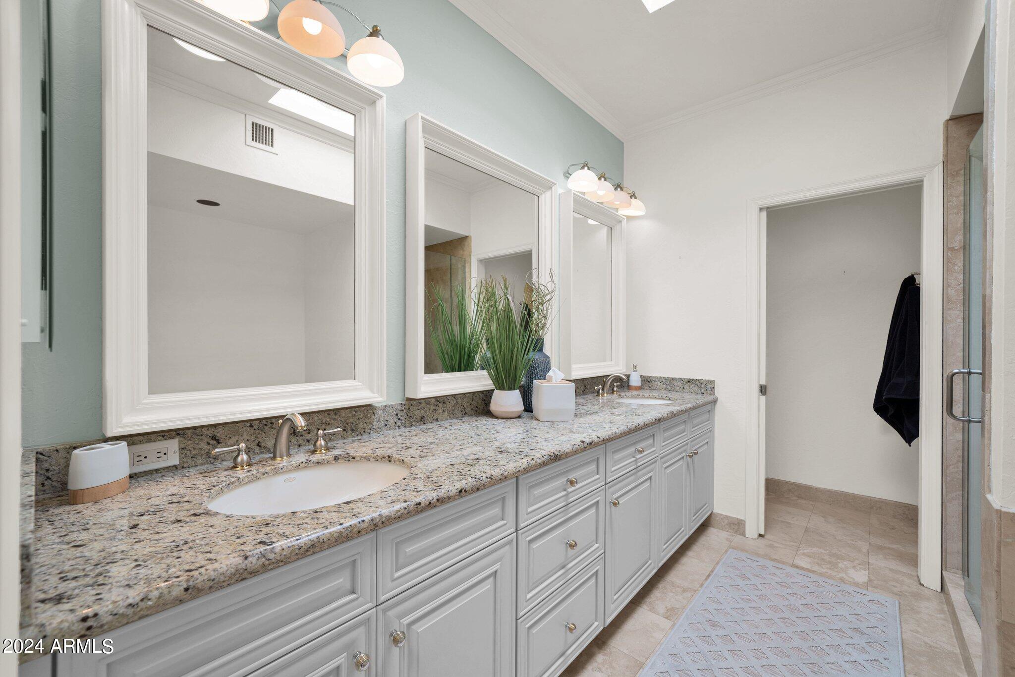8565 E VISTA DEL LAGO N
