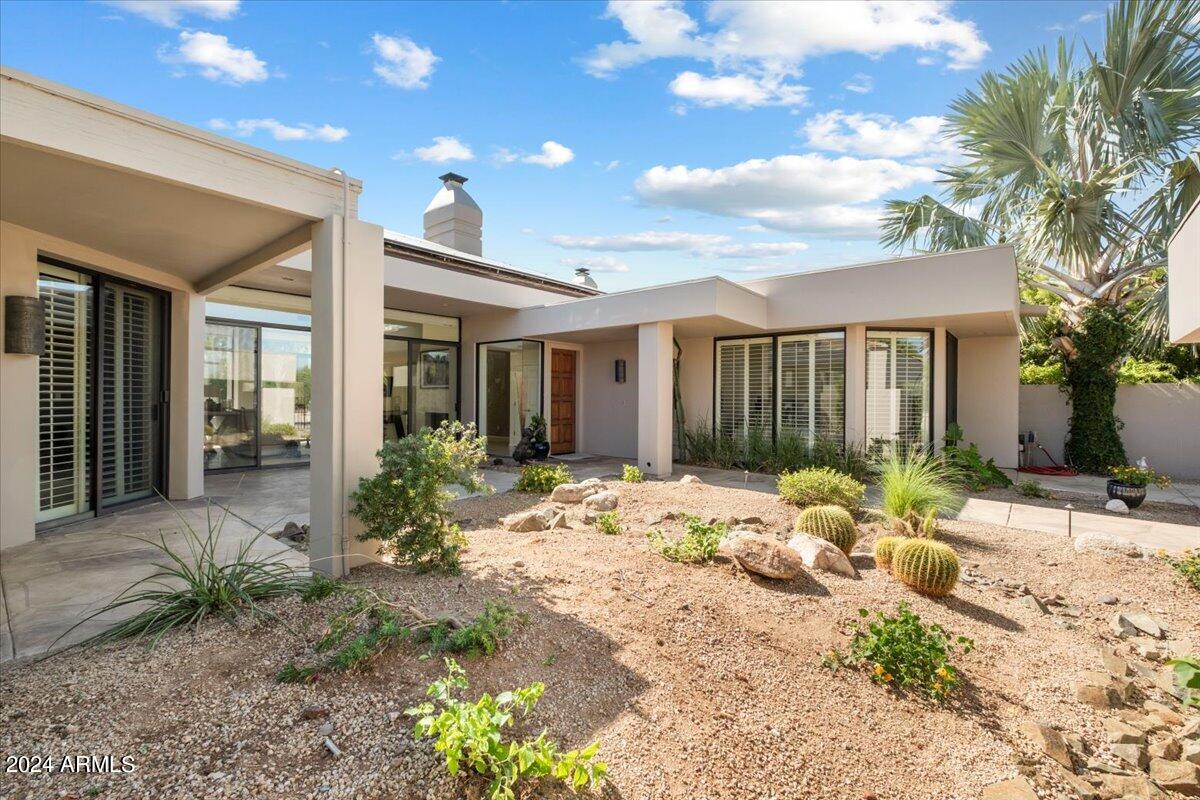 8565 E VISTA DEL LAGO N