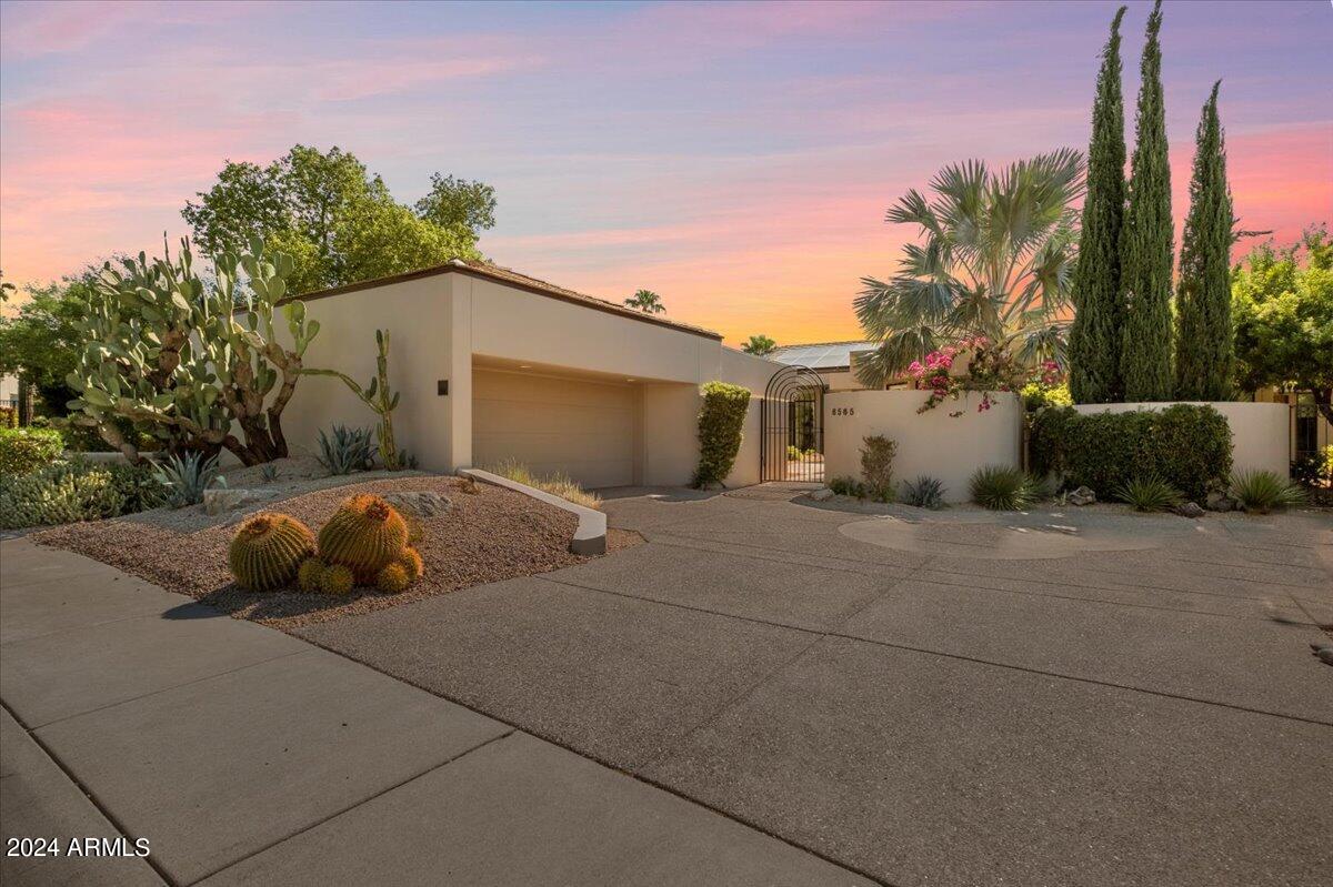 8565 E VISTA DEL LAGO N