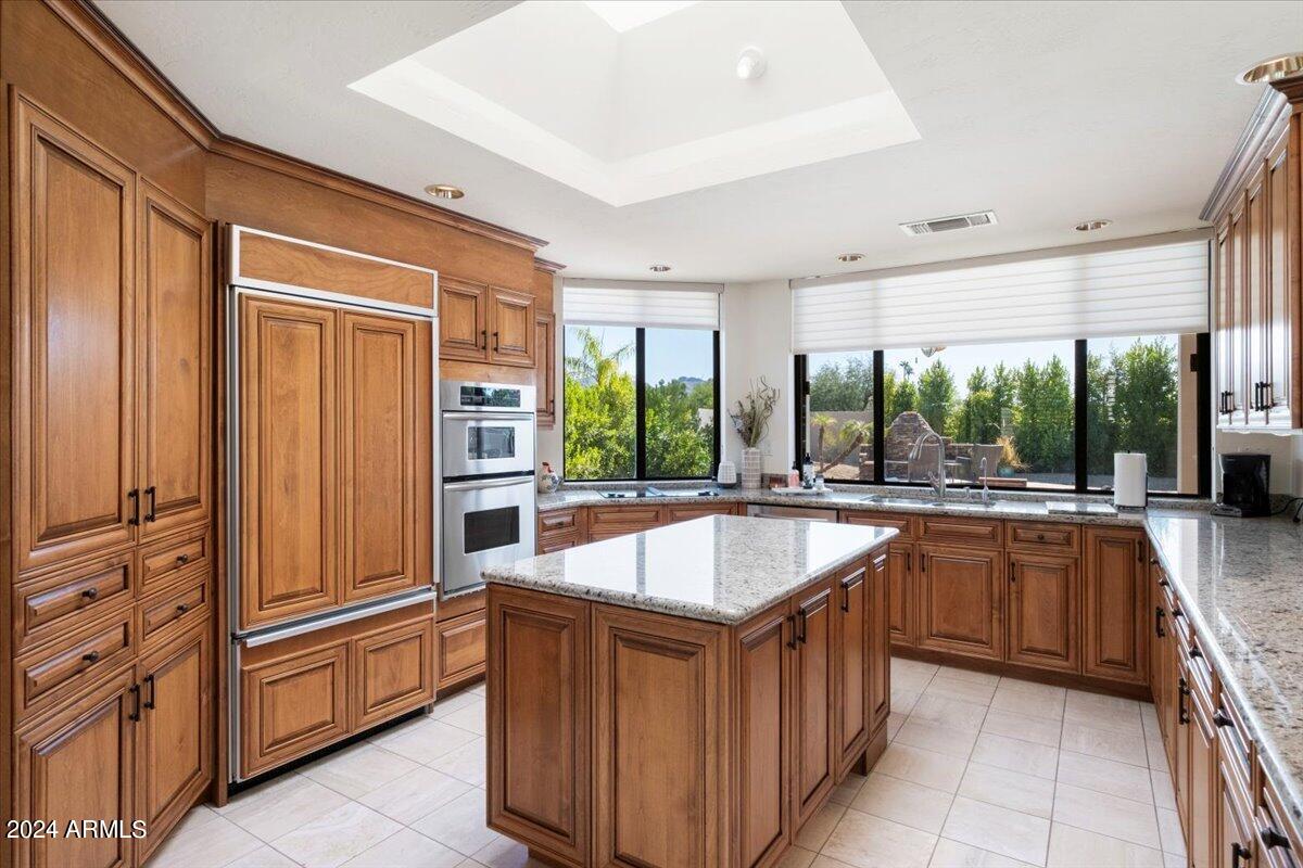 8565 E VISTA DEL LAGO N
