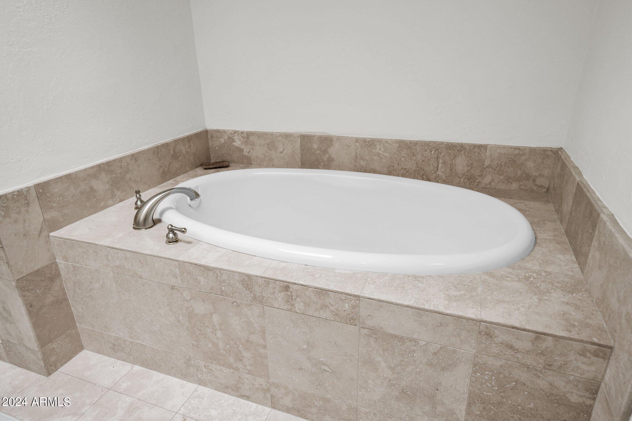 8565 E VISTA DEL LAGO N