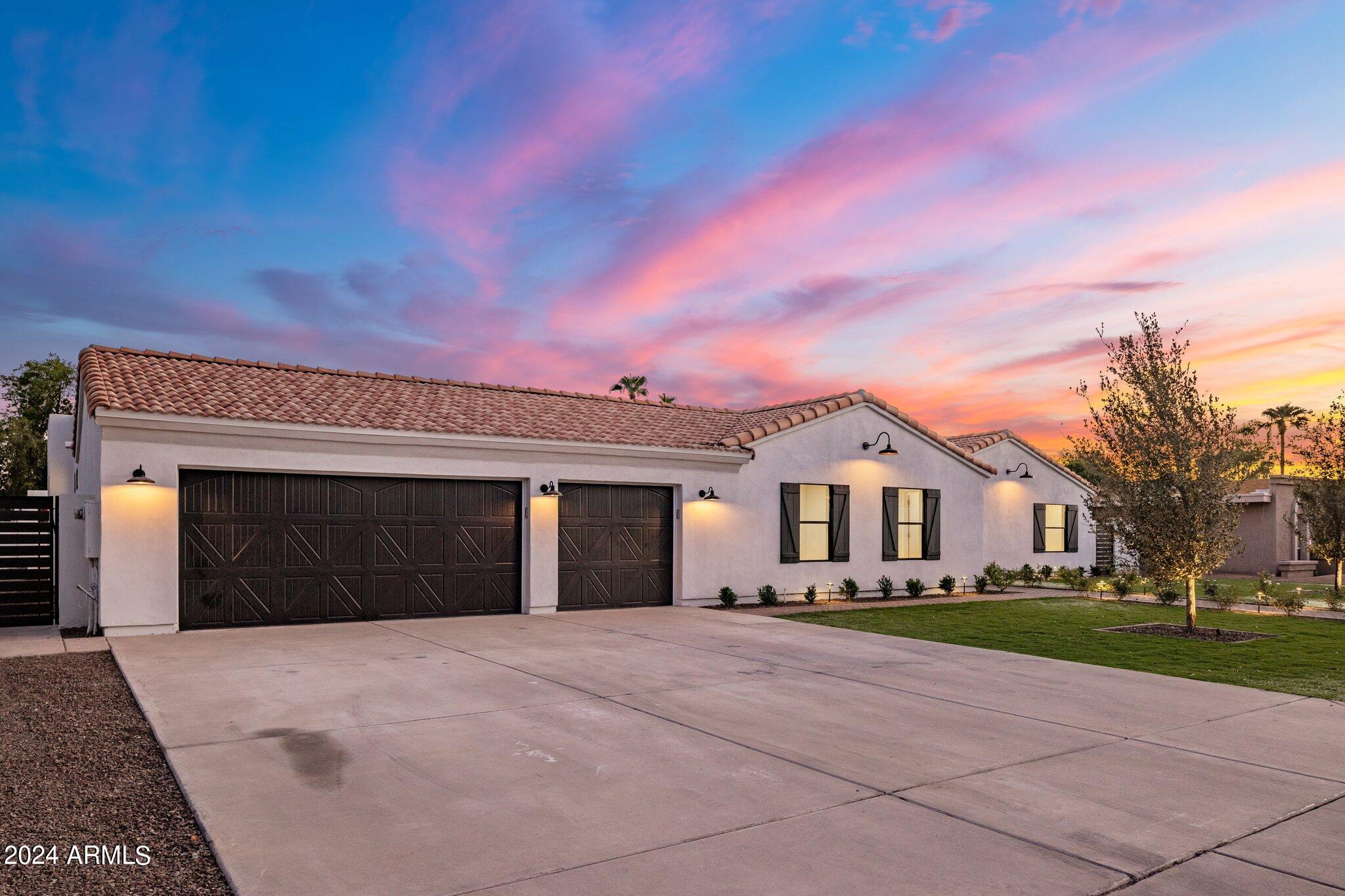 6043 E Redfield Road