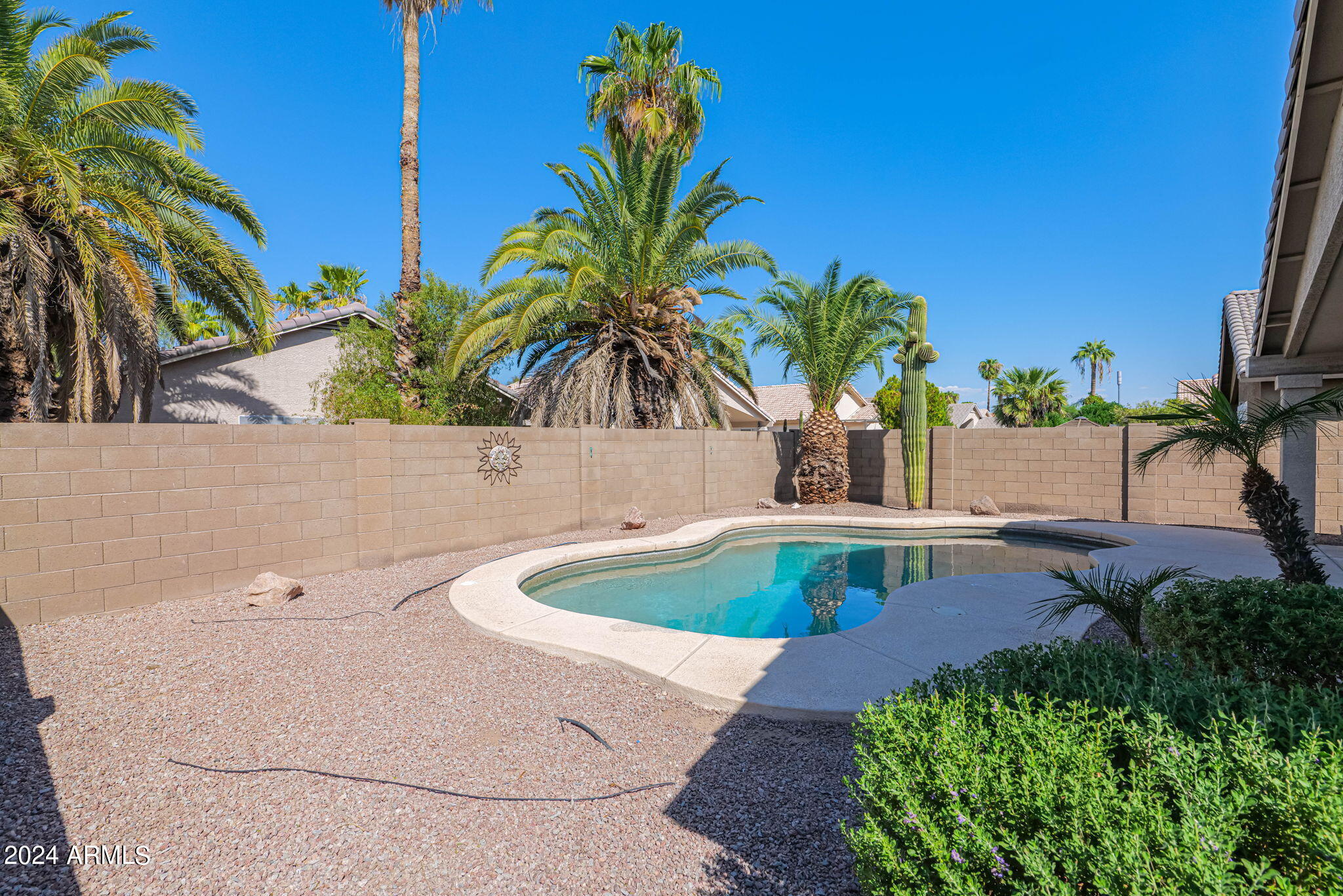 1408 E BINNER Drive