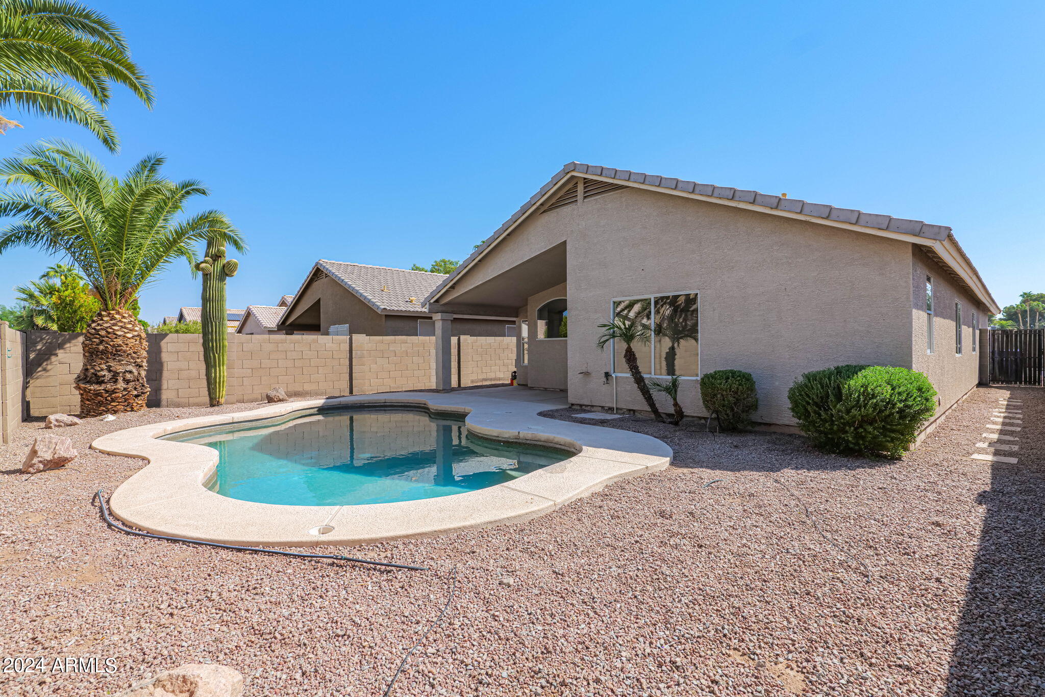 1408 E BINNER Drive