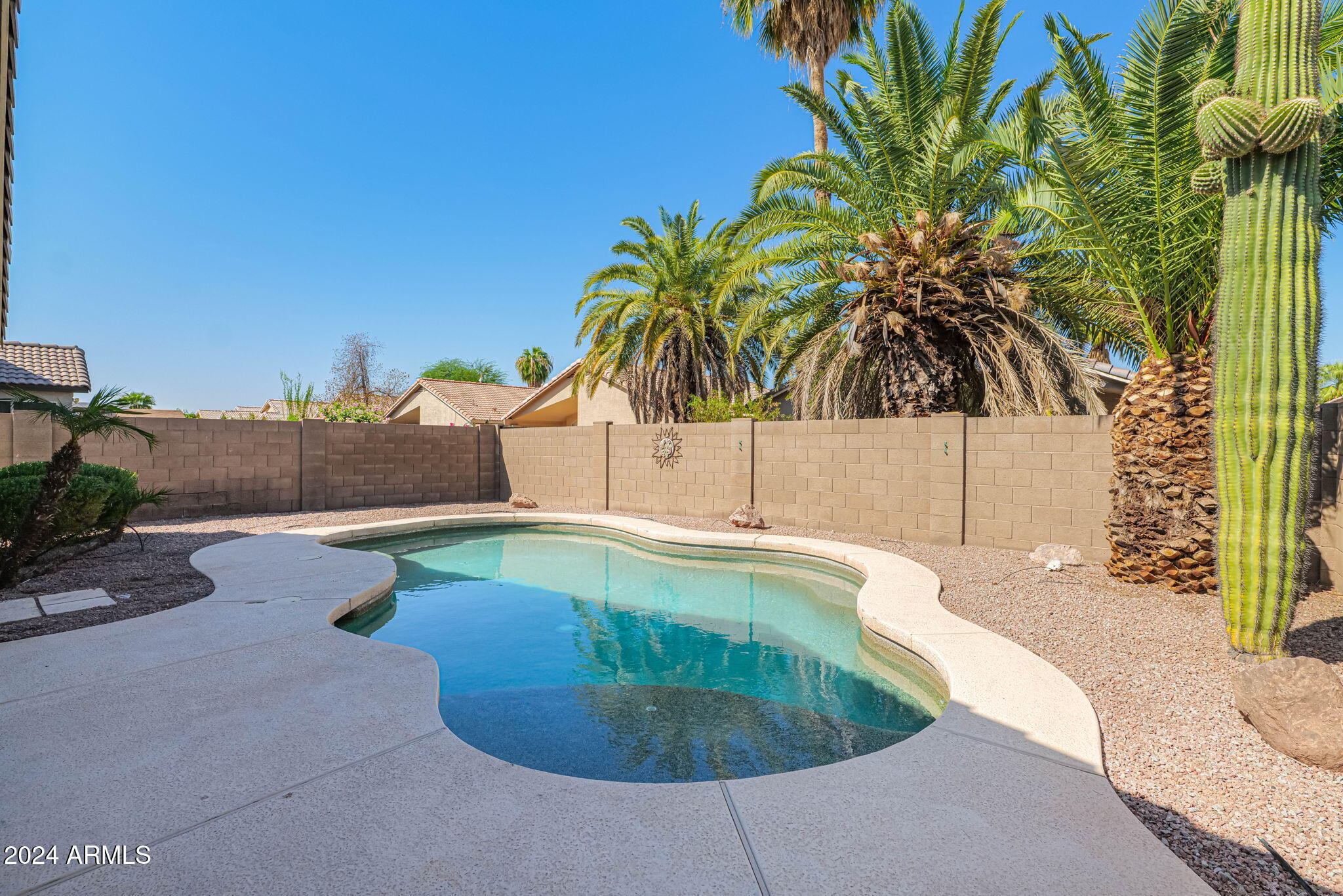 1408 E BINNER Drive